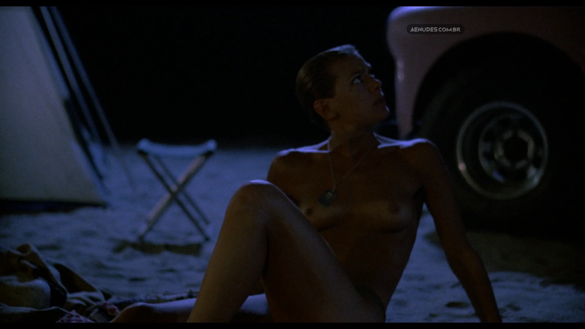 Cec Verrell nua pelada cena de sexo em Hell Comes To Frogtown
