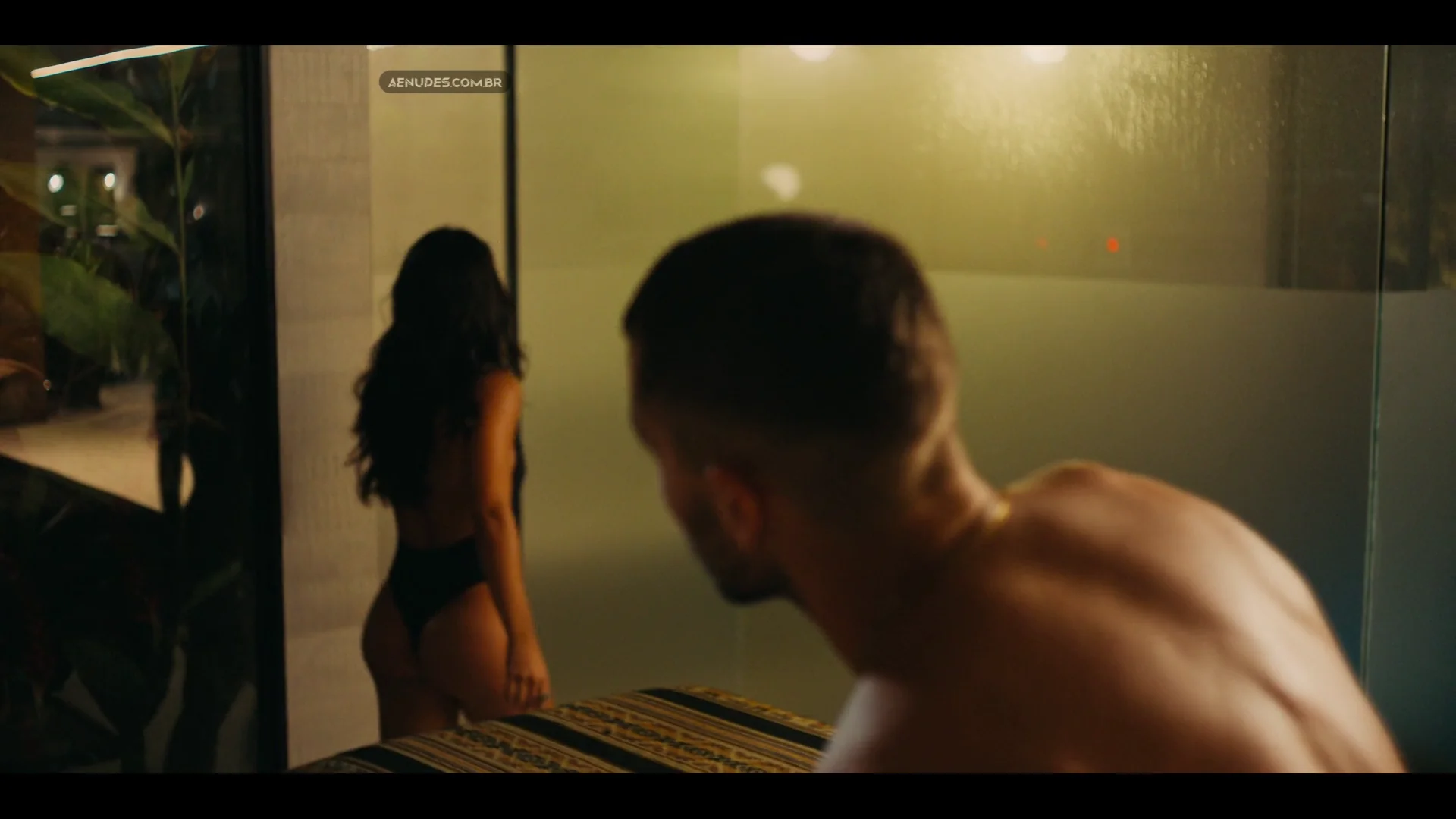 Giullia Buscacio nua pelada cena de sexo em Os Donos do Jogo