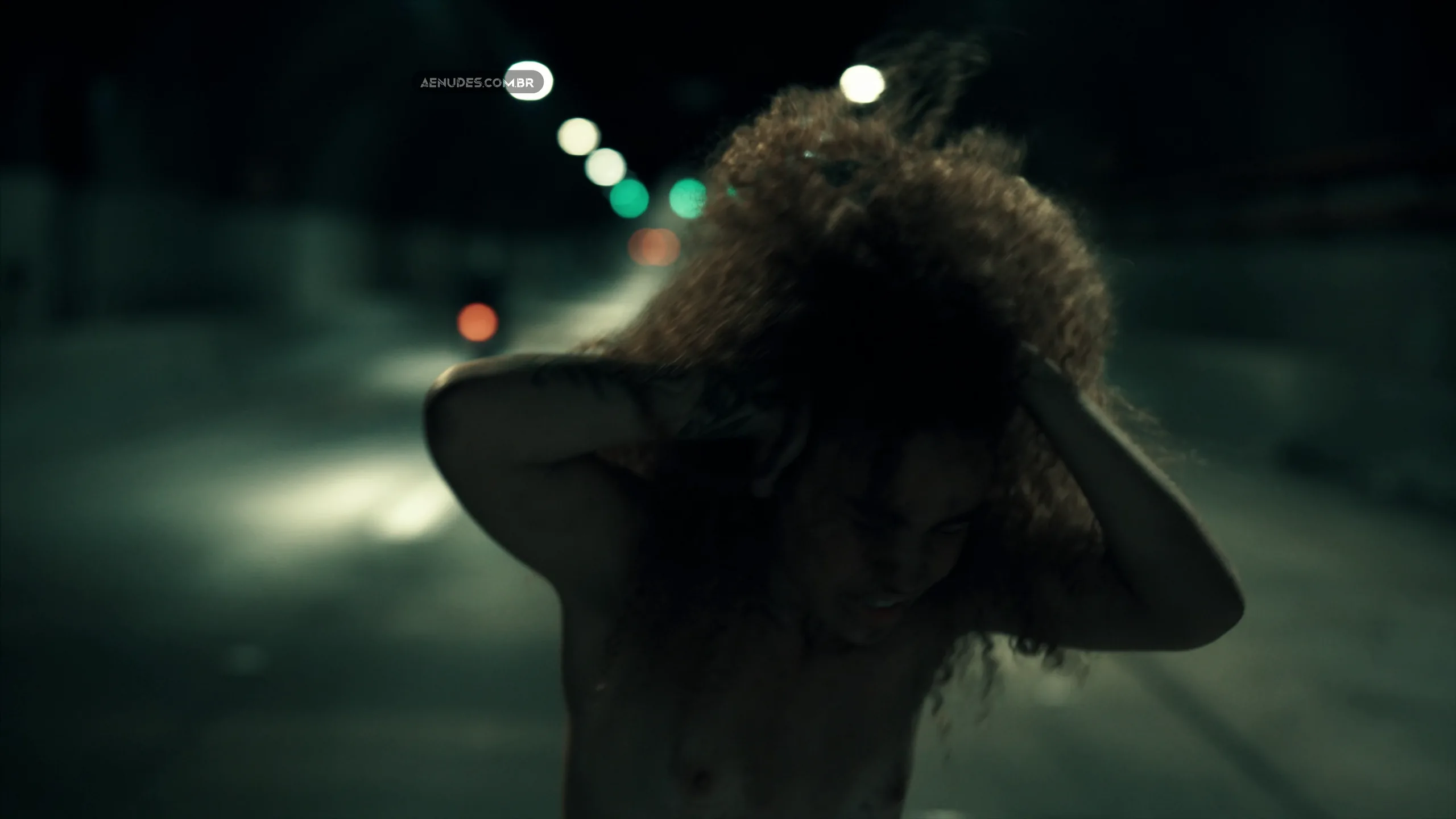 Leticia Vieira nua pelada cena de sexo em Vermelho Sangue (Série).
