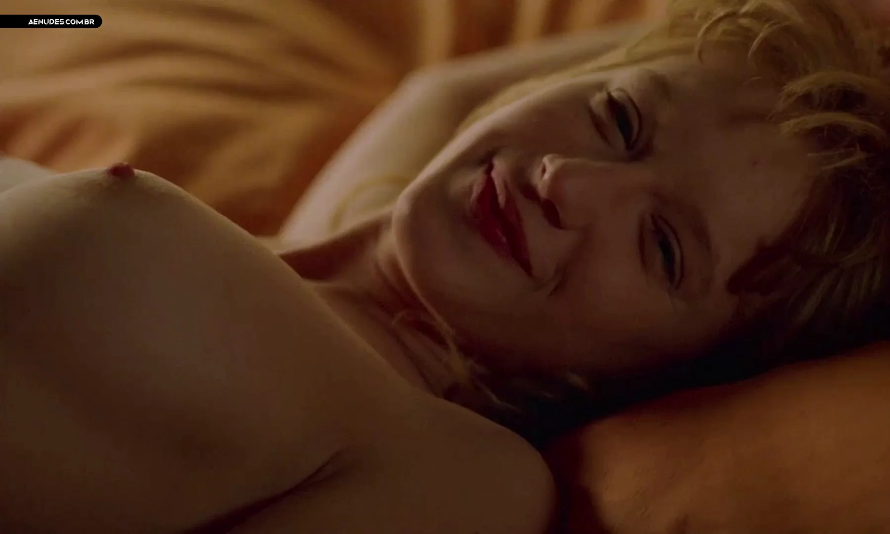 Ludivine Sagnier nua pelada cena de sexo em Water Drops On Burning Rocks