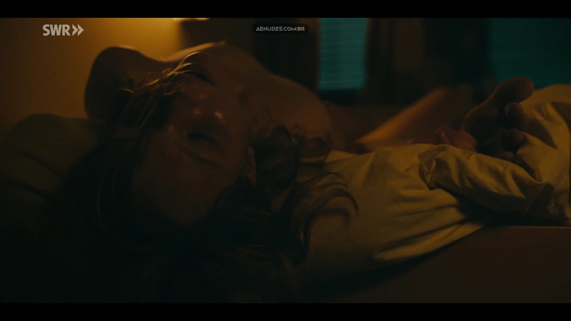 Magdalena Laubisch nua pelada cena de sexo em Die Nichte Des Polizisten