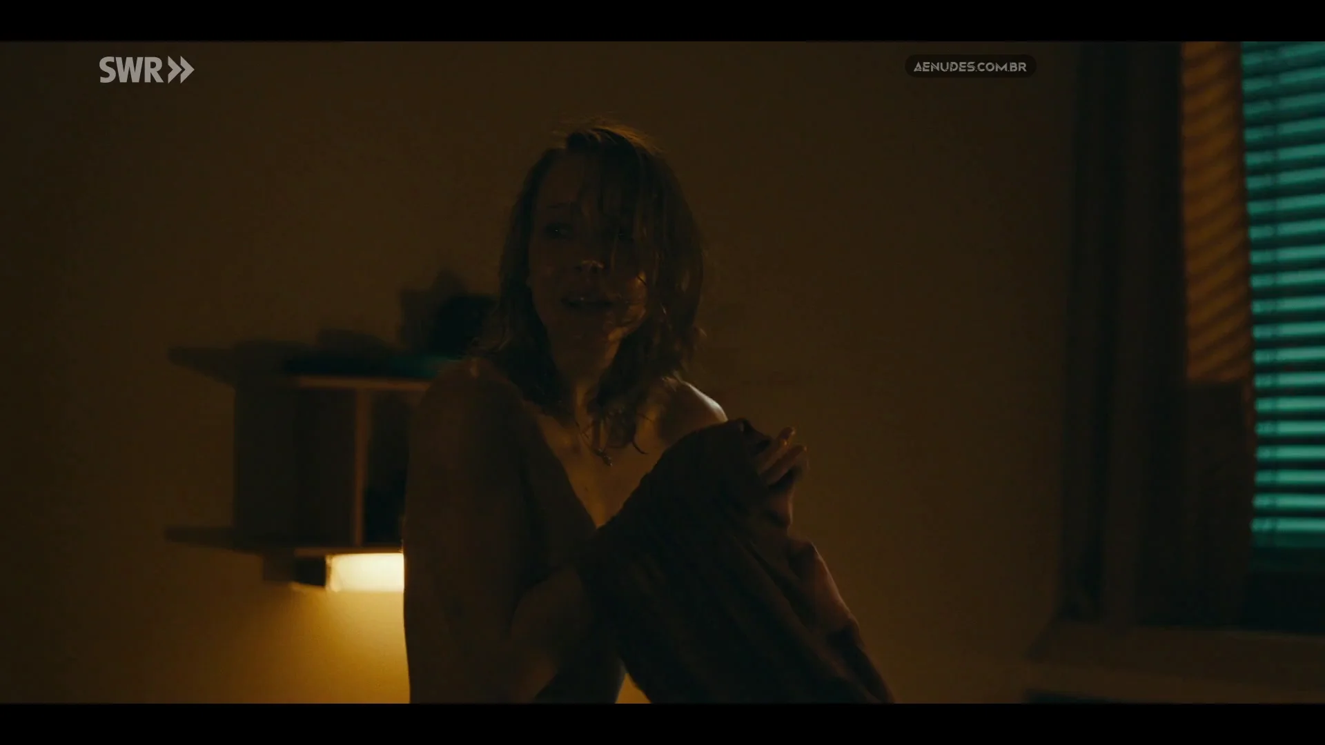 Magdalena Laubisch nua pelada cena de sexo em Die Nichte Des Polizisten