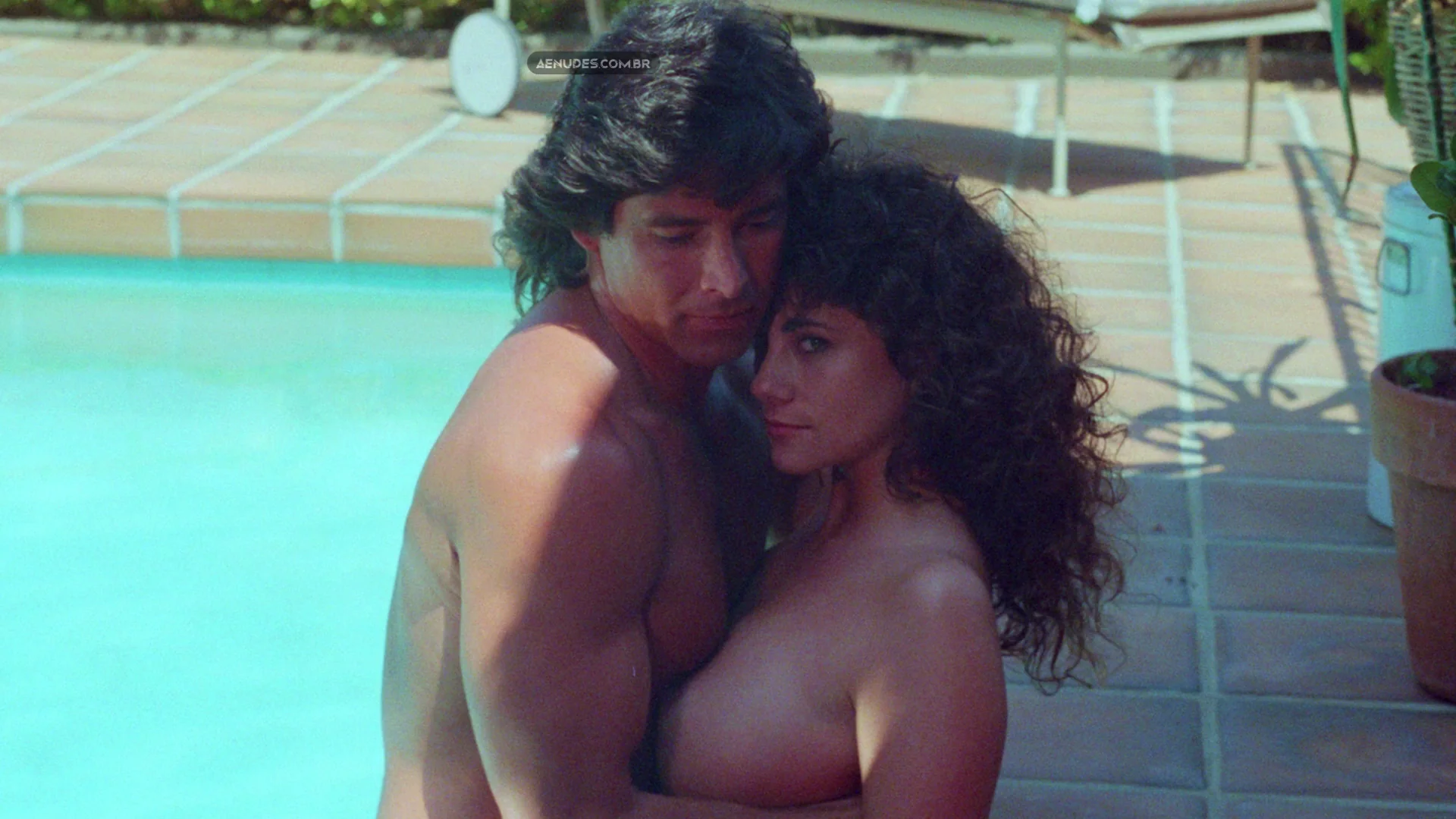 Maxine Wasa nua pelada cena de sexo em Savage Beach