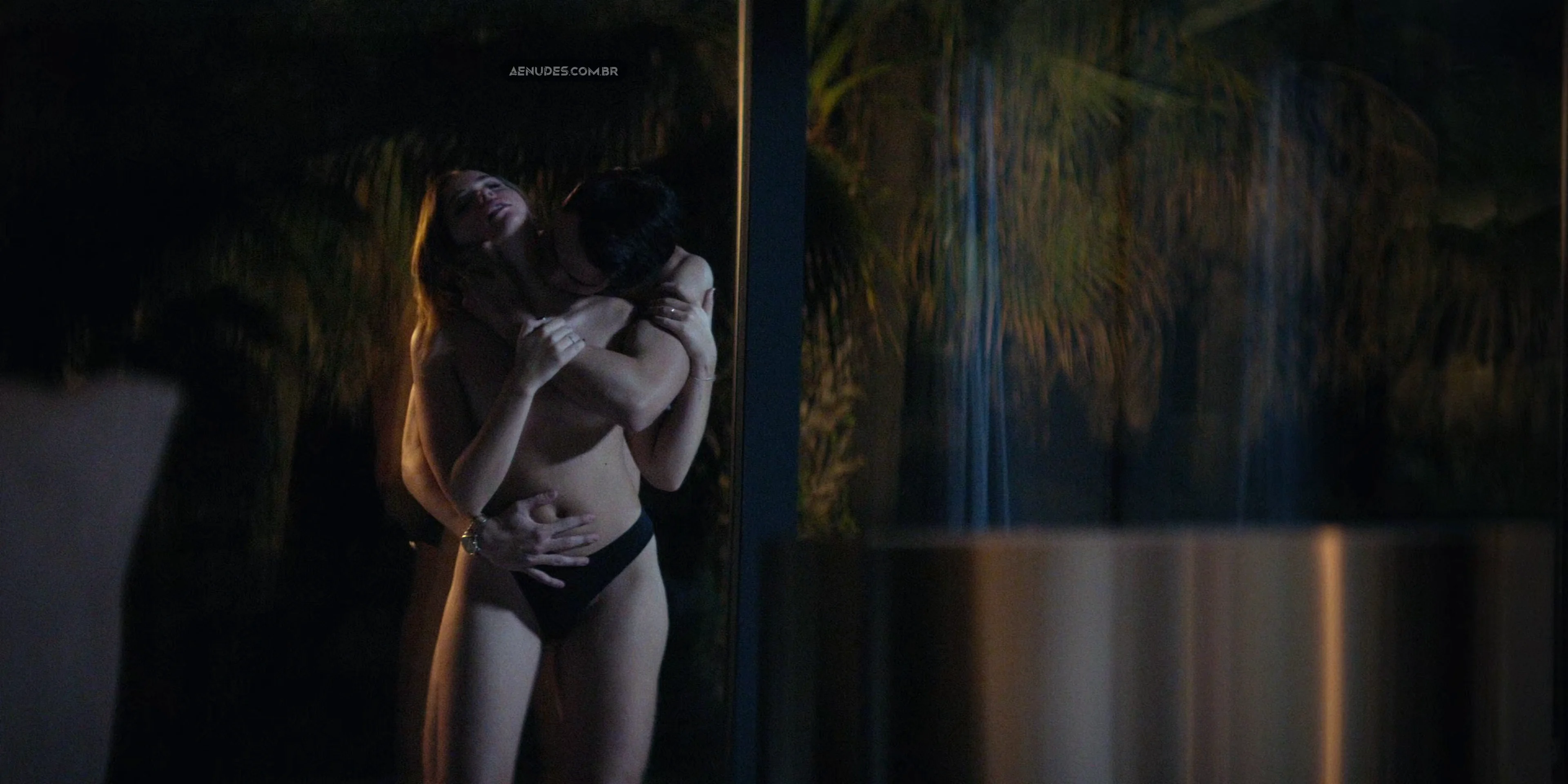 Nicole Wallace e Gabriela Andrada e Eva Ruiz nua pelada cena de sexo em Culpa nuestra