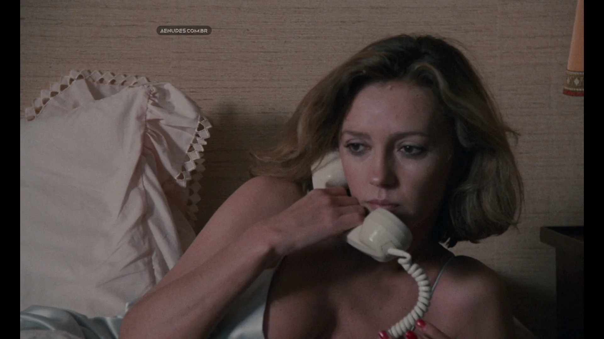 Pauline Lafont nua pelada cena de sexo em Cop Au Vin