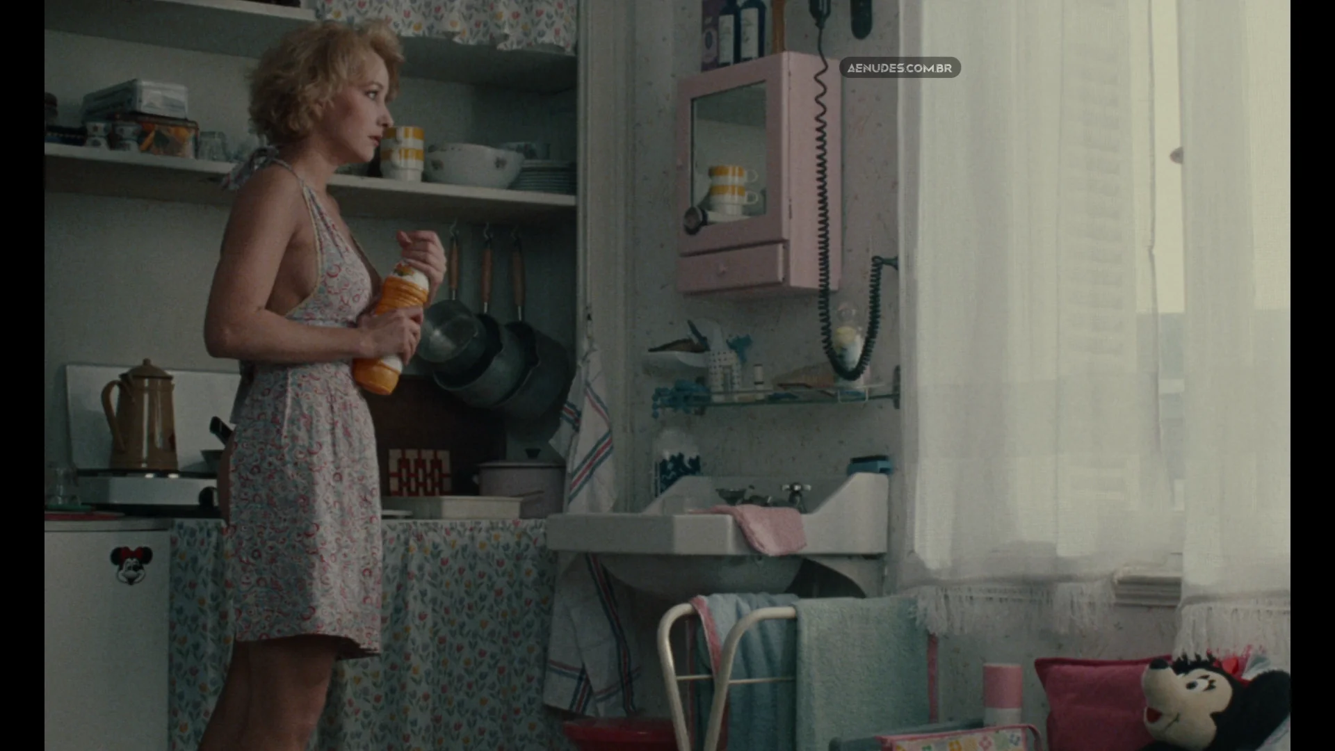 Pauline Lafont nua pelada cena de sexo em Cop Au Vin