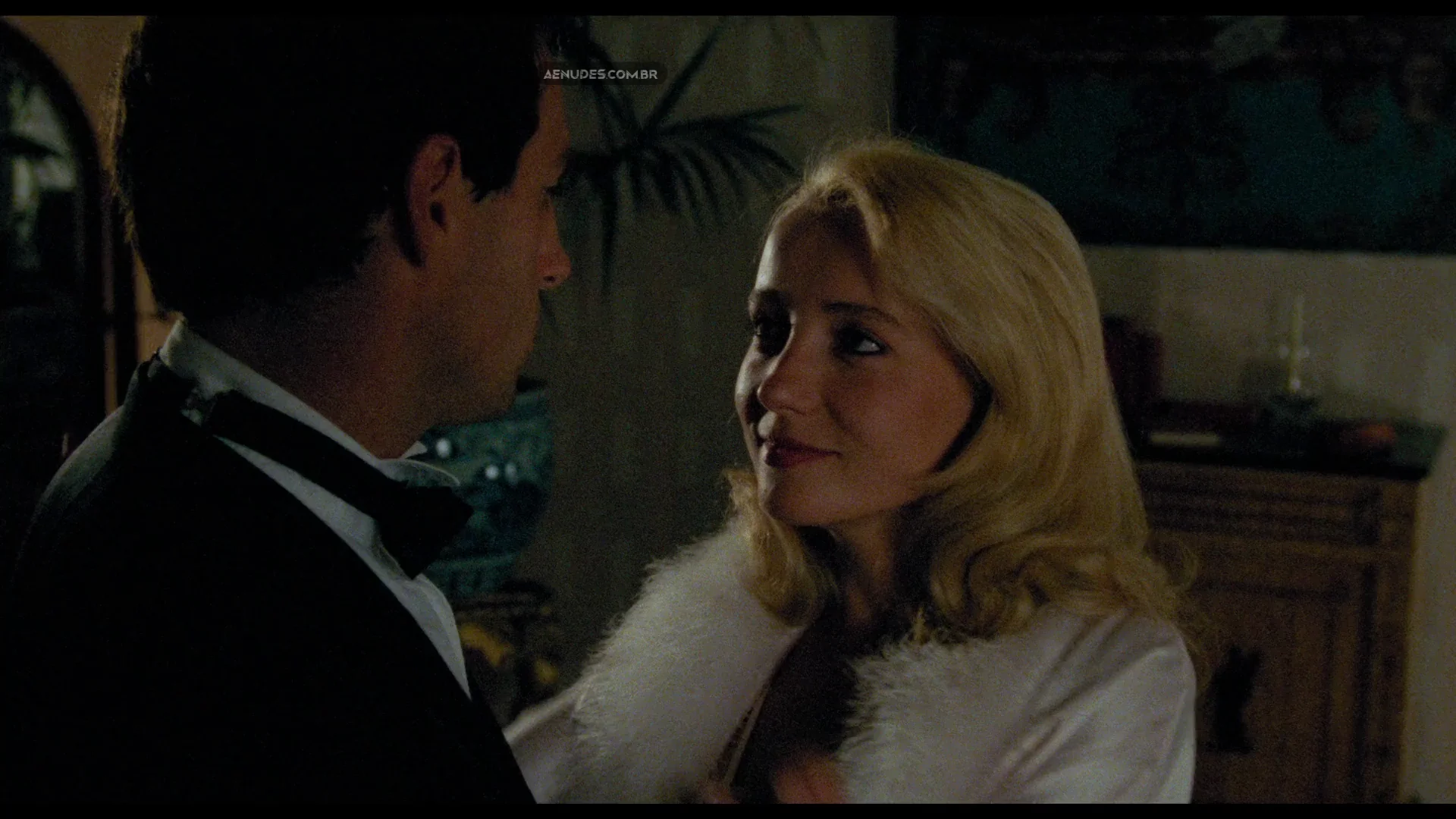 Pauline Lafont nua pelada cena de sexo em La Galette Du Roi