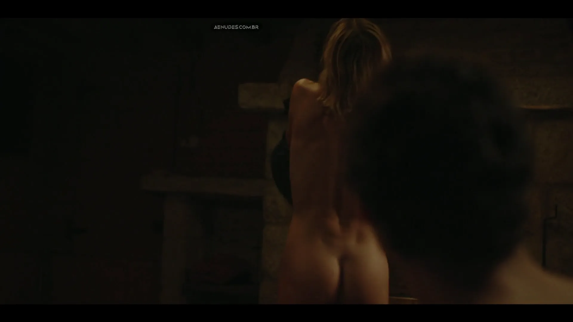Svenja Jung nua pelada cena de sexo em Naked