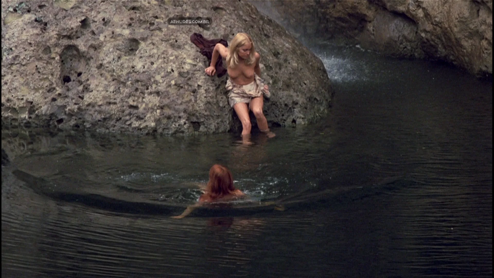 Tanya Roberts nua pelada cena de sexo em The Beastmaster
