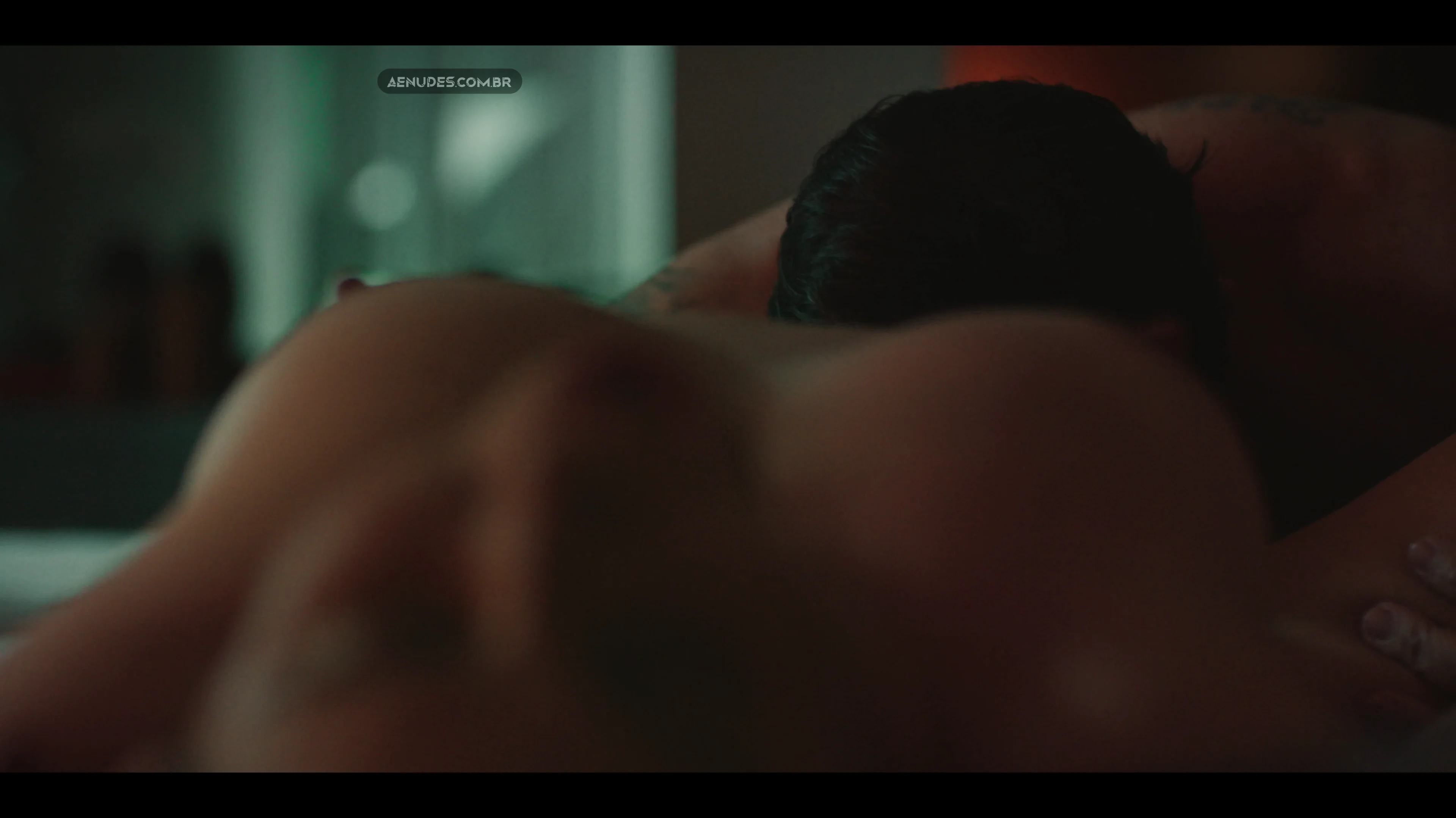 Aline Fanju nua pelada cena de sexo em Arcanjo Renegado (Serie)