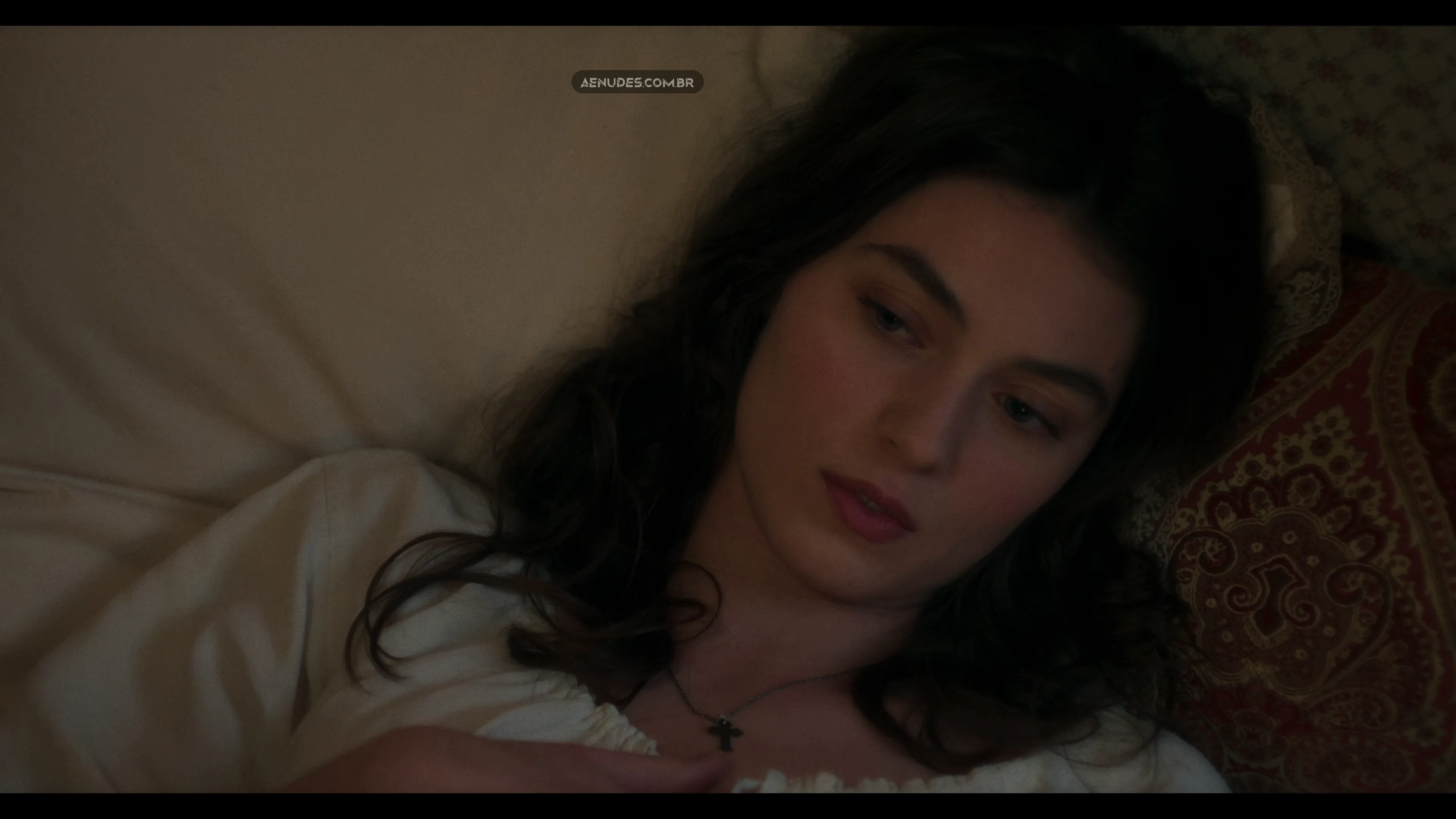 Anamaria Vartolomei nua pelada cena de sexo em The Seduction