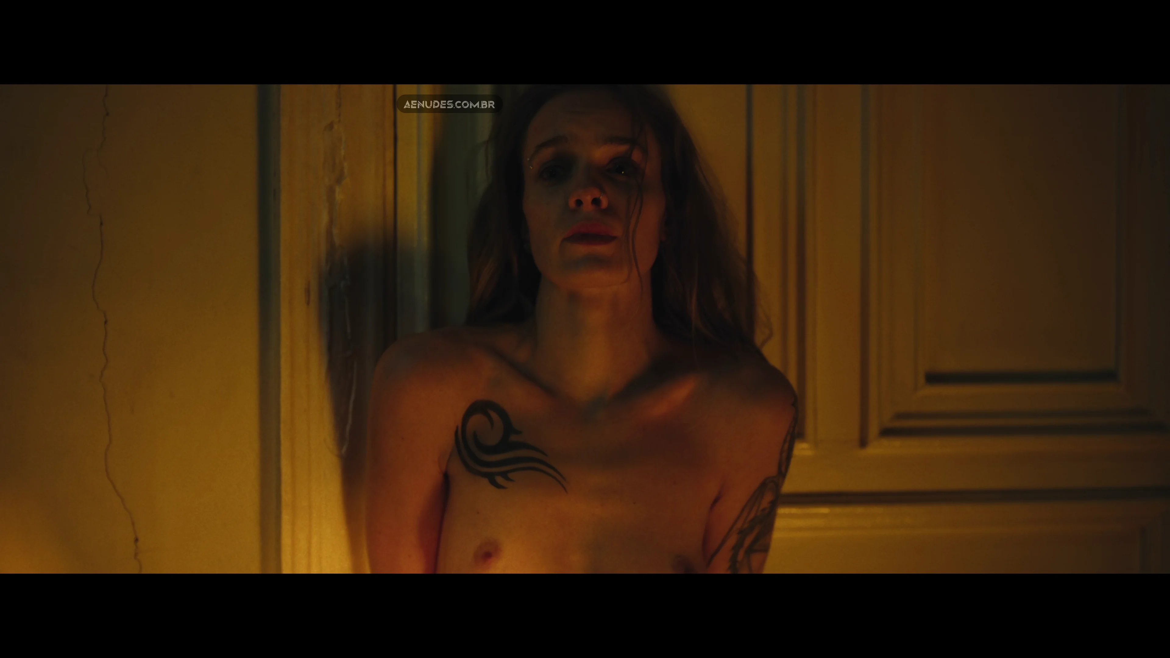 Anna Zavtur nua pelada cena de sexo em Likhie