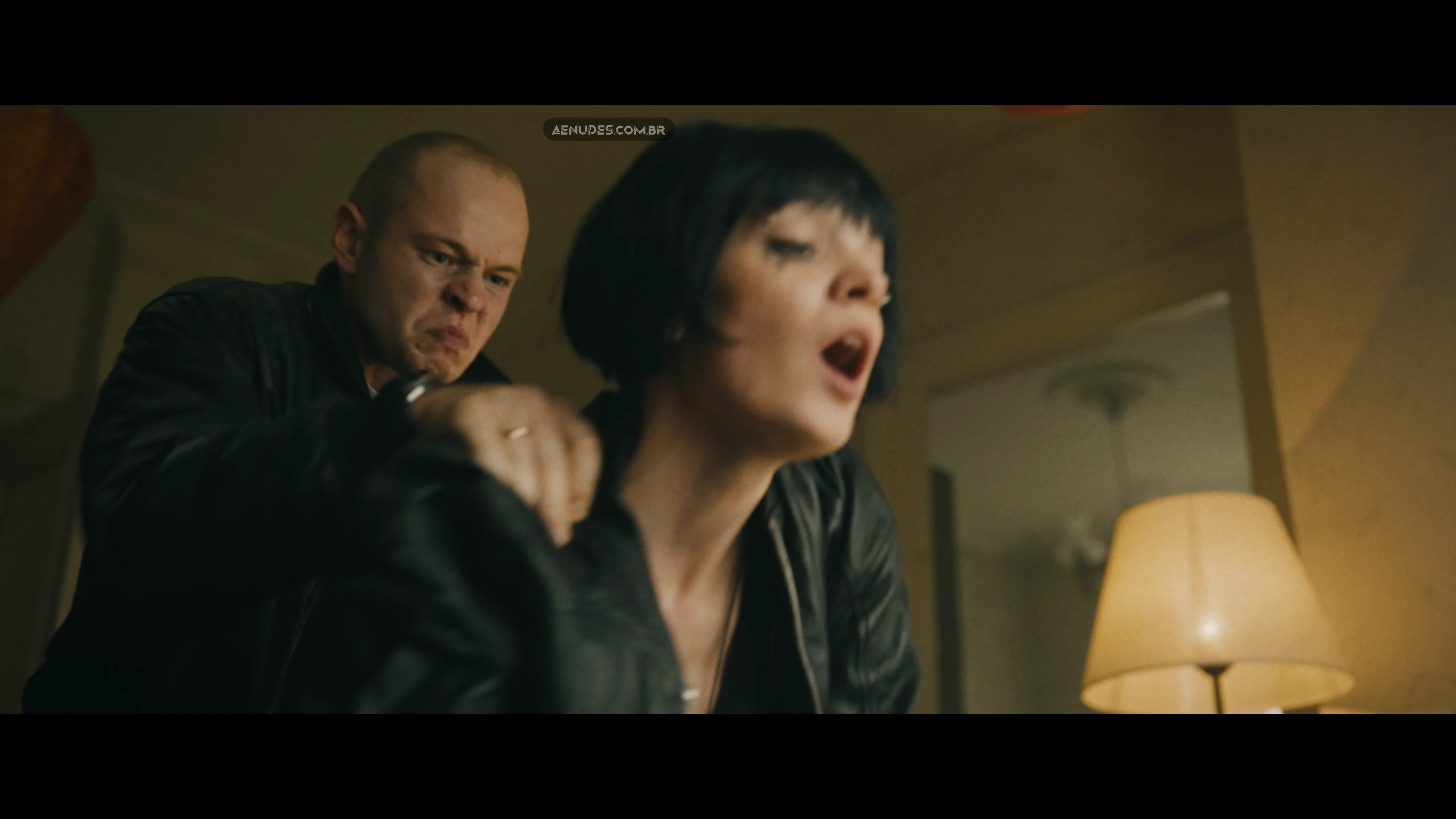 Anna Zavtur nua pelada cena de sexo em Likhie