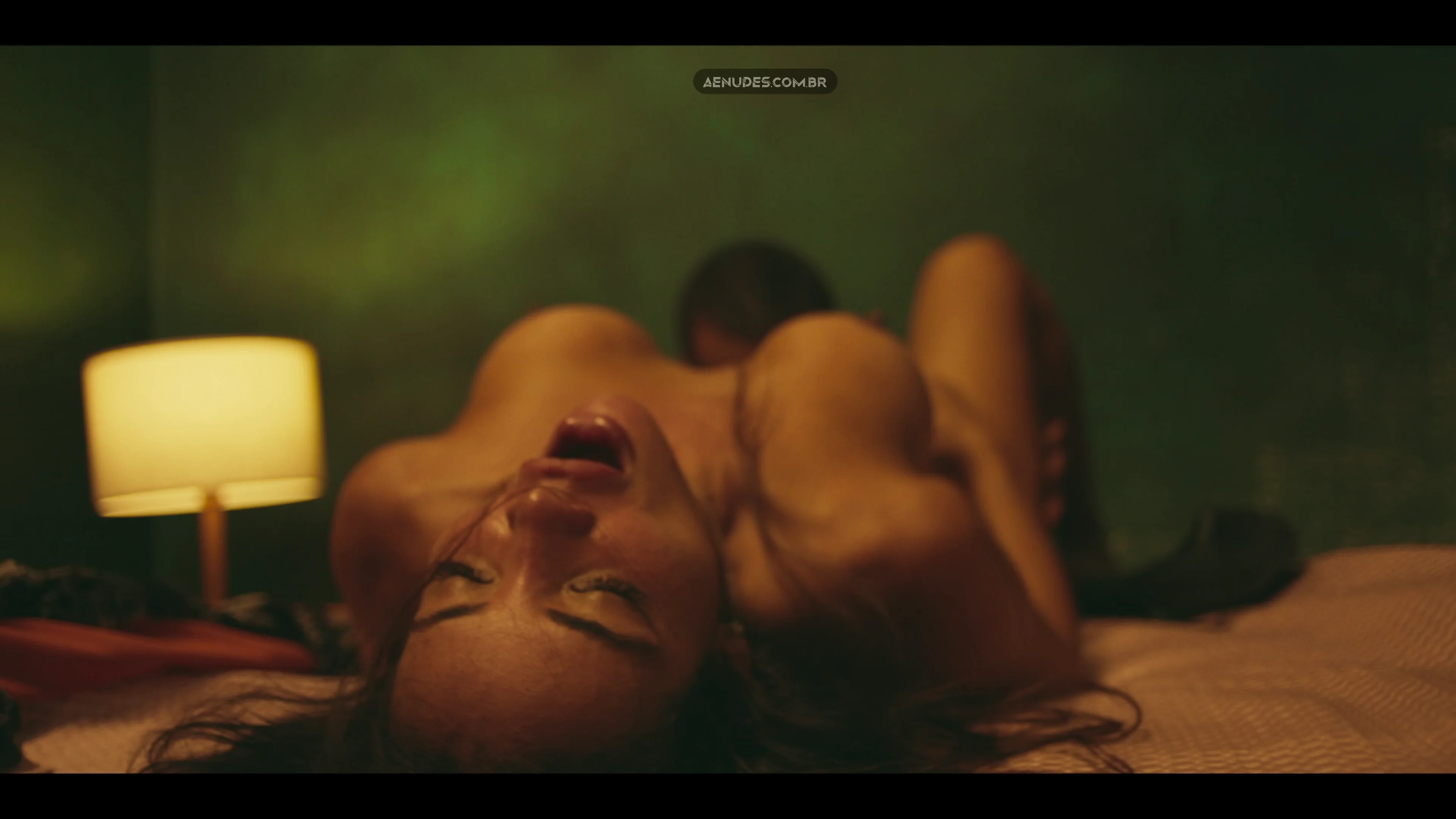 Carol Nakamura nua pelada cena de sexo em Arcanjo Renegado (Serie).