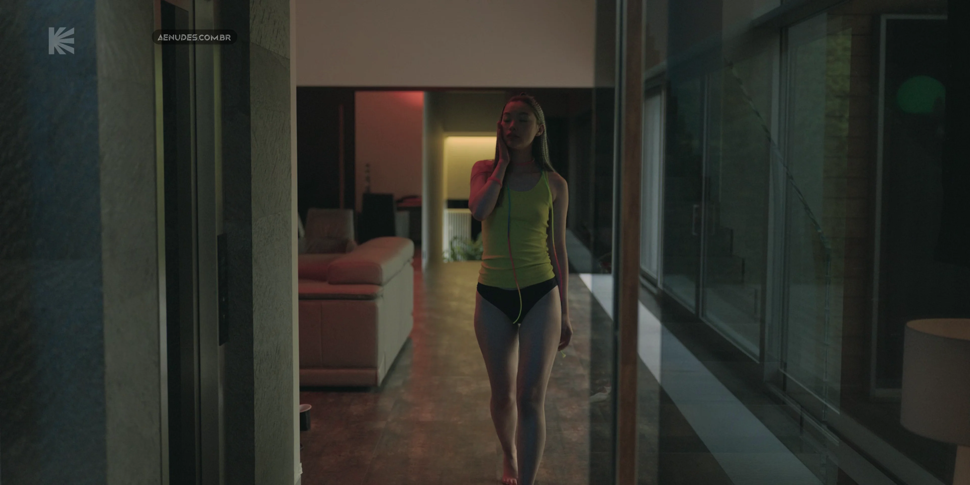 Diana Ogay nua pelada cena de sexo em Tsikady