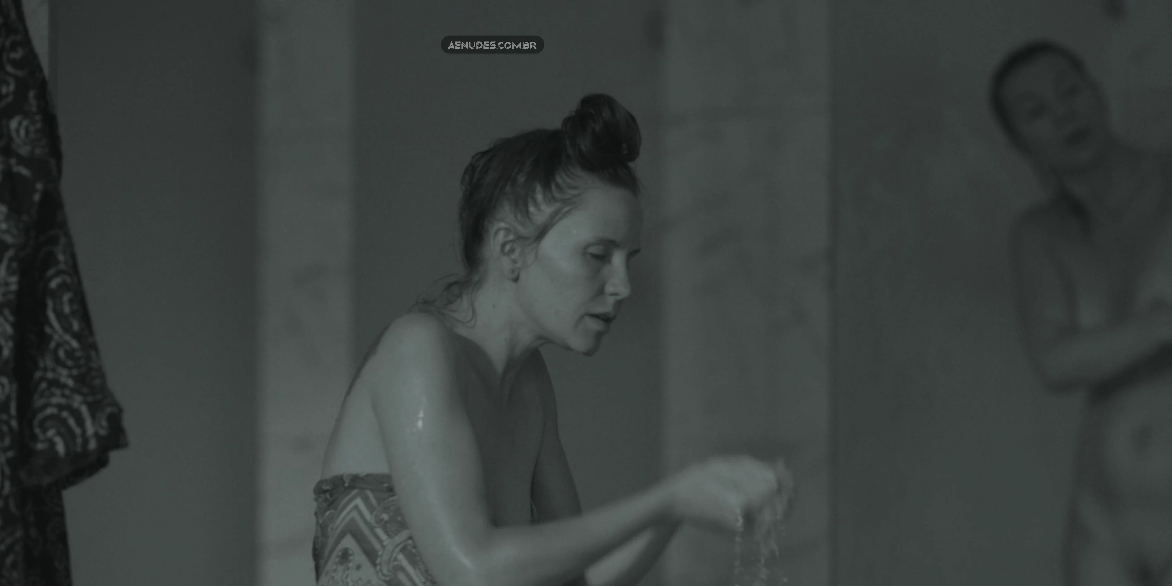 Elizaveta Boyarskaya e Elena Radevich nua pelada cena de sexo em Tsikady