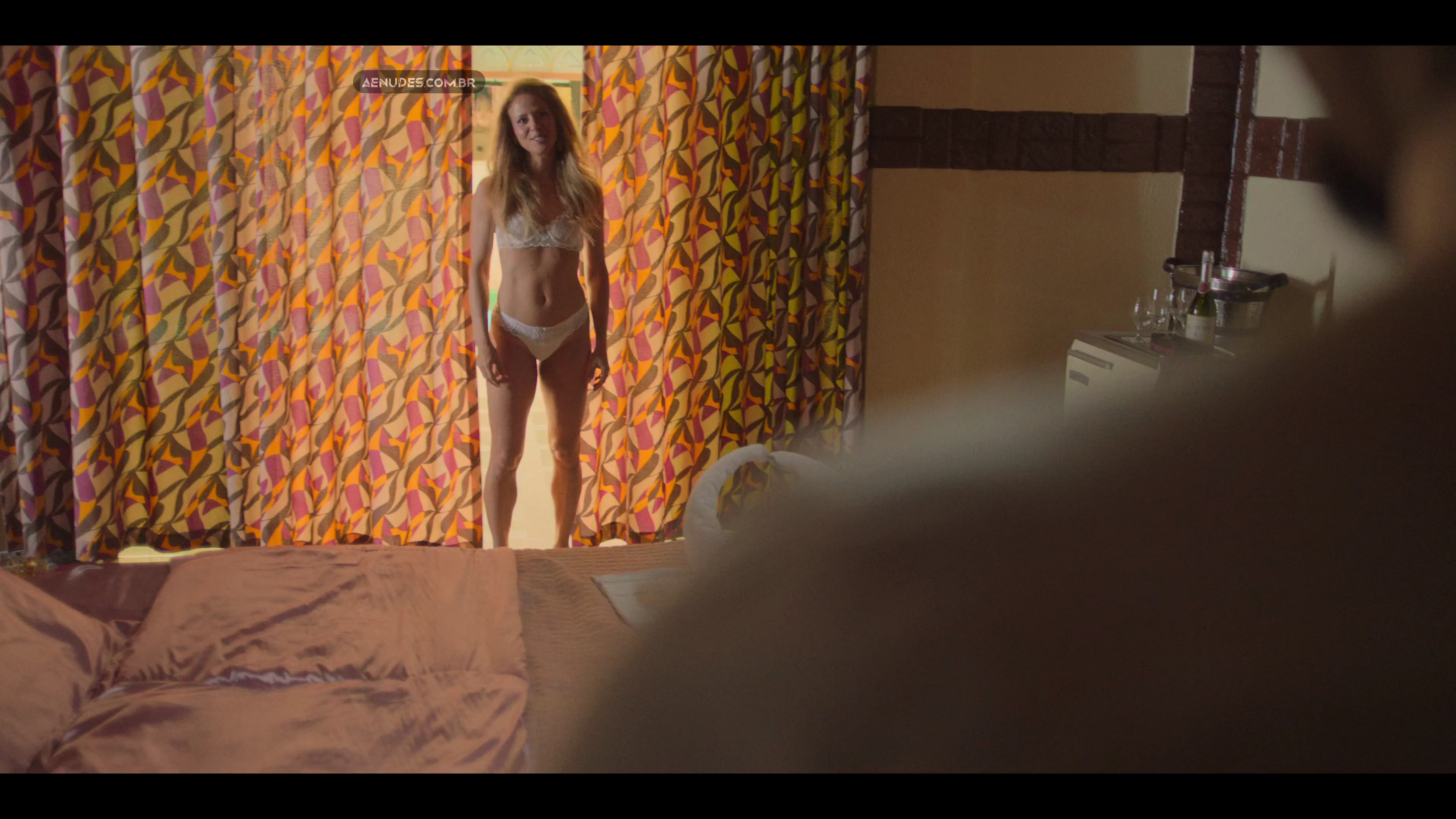 Fernanda De Freitas nua pelada cena de sexo em Capoeiras