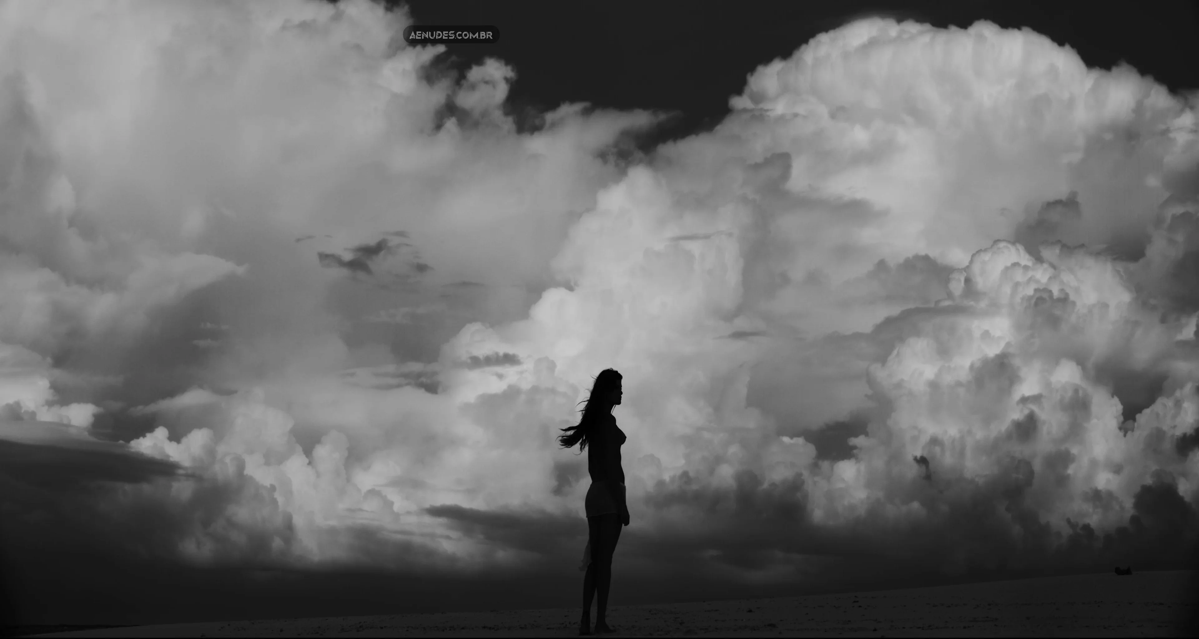 Isabeli Fontana nua pelada cena de sexo em lui magazine