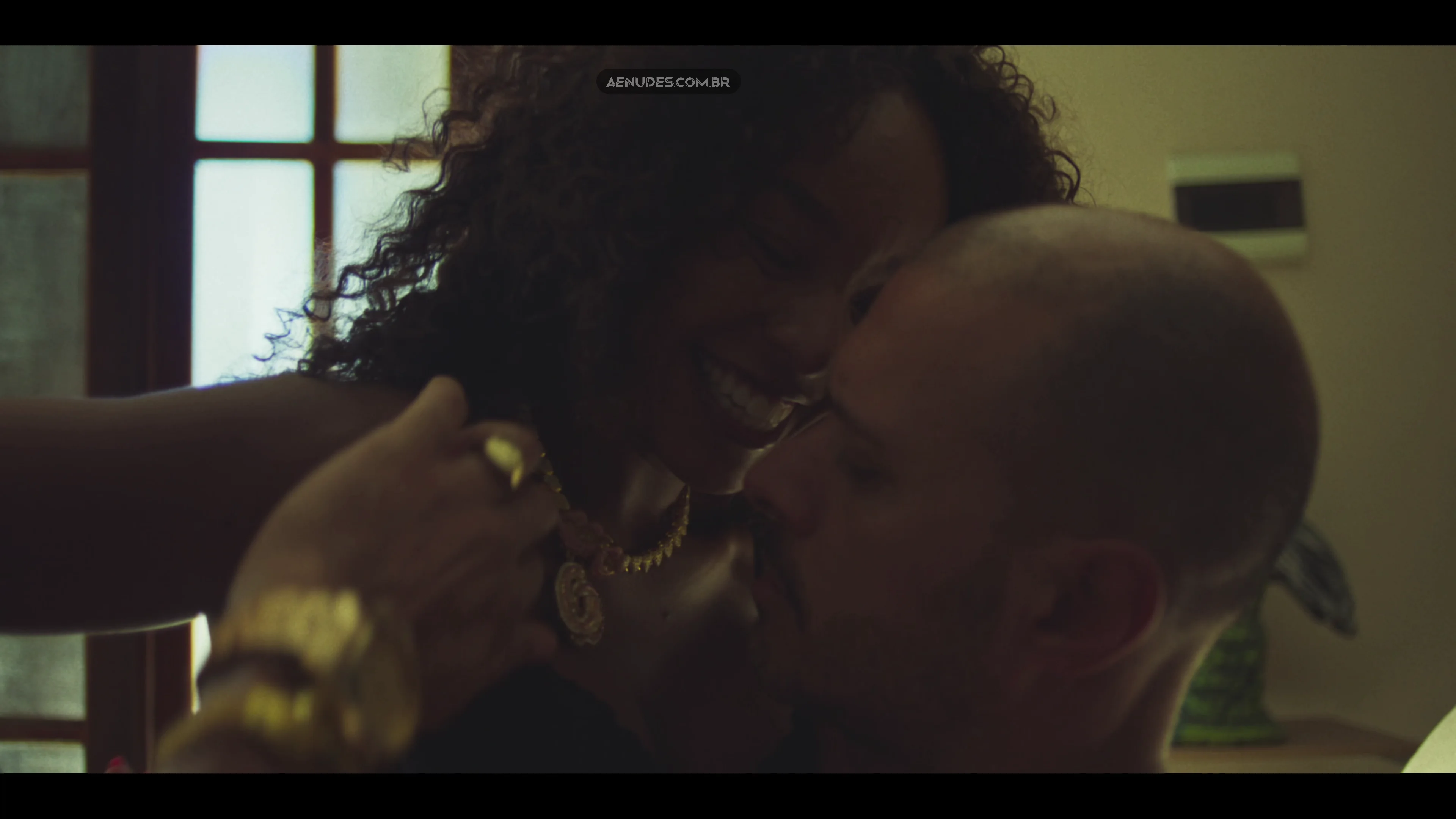 Larissa Nunes nua pelada cena de sexo em Arcanjo Renegado (Serie).