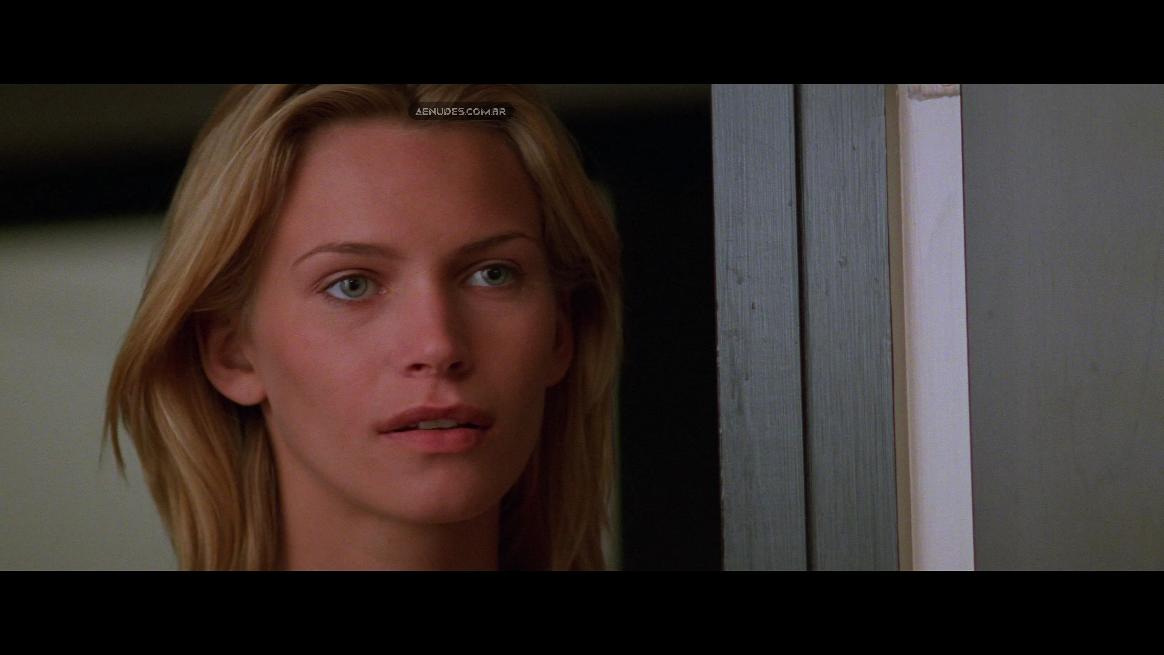 Natasha Henstridge nua pelada cena de sexo em Species