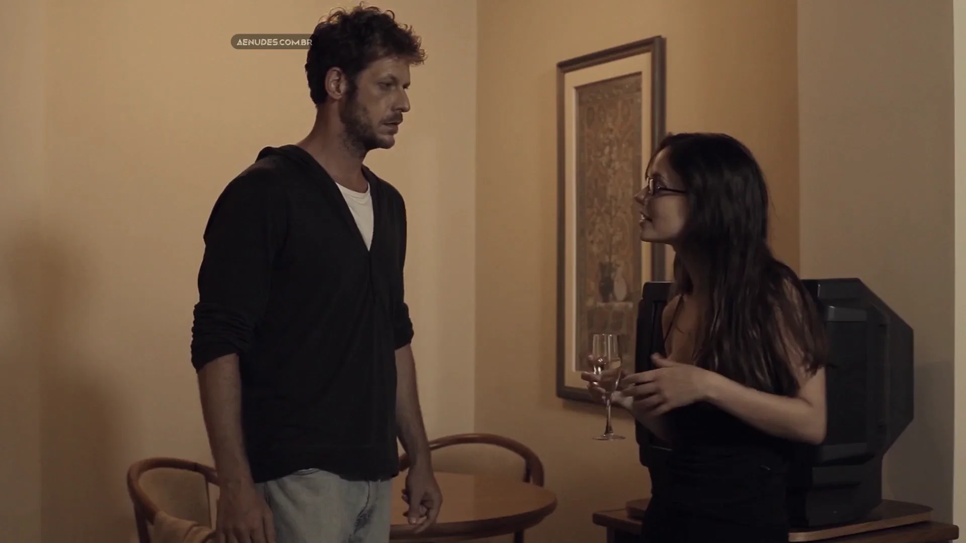 Rosanne Mulholland nua pelada cena de sexo em Menos Que Nada