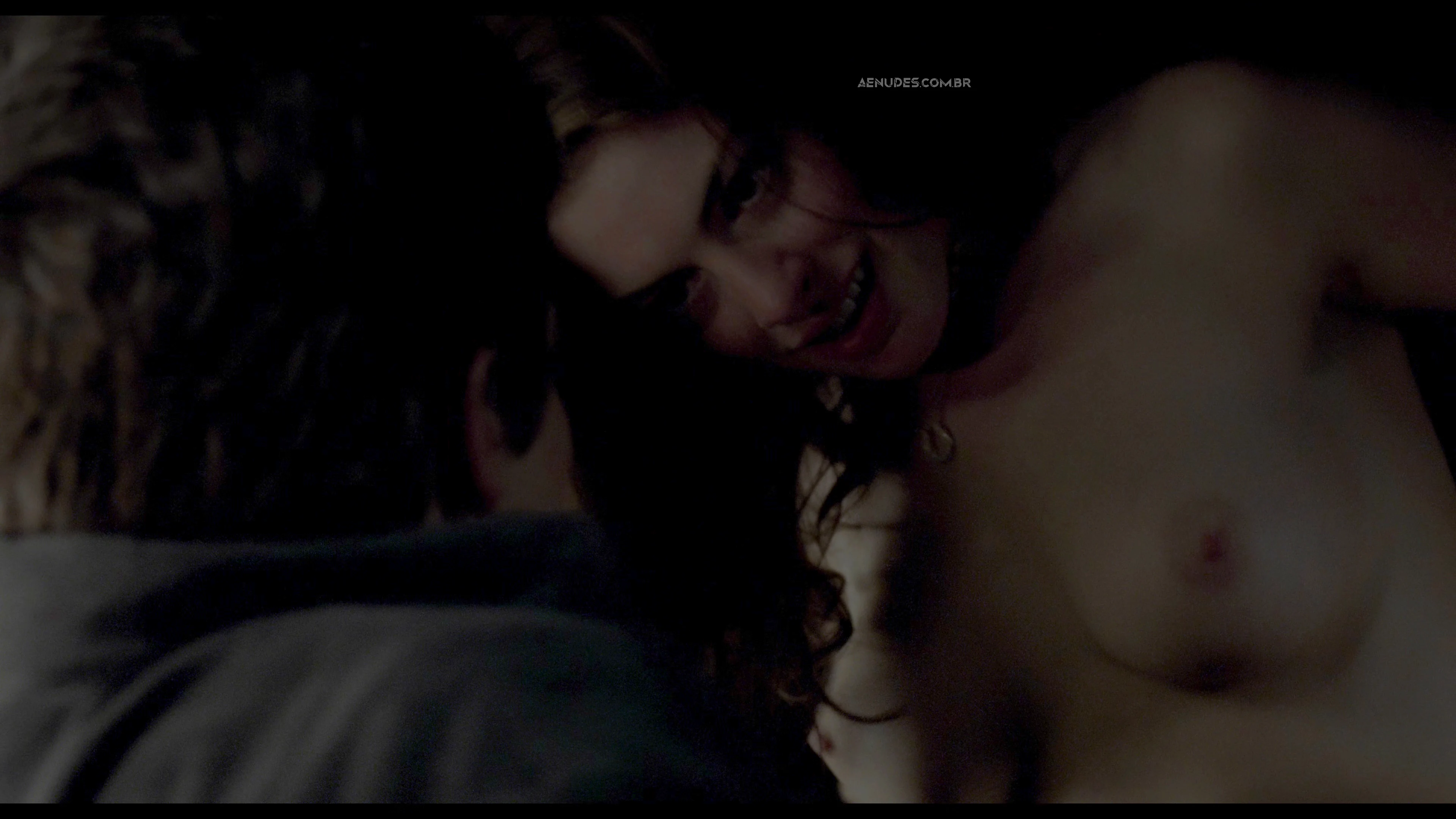 Anne Hathaway nua pelada cena de sexo em Brokeback Mountain