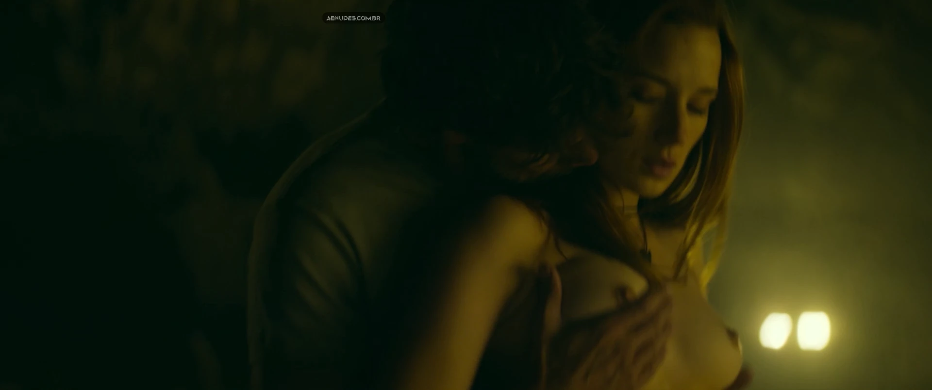 Aria Bedmar nua pelada cena de sexo em La Huella Del Mal