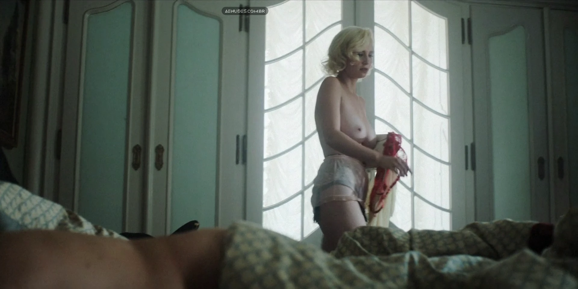 Diana Dulinkova nua pelada cena de sexo em Das Boot