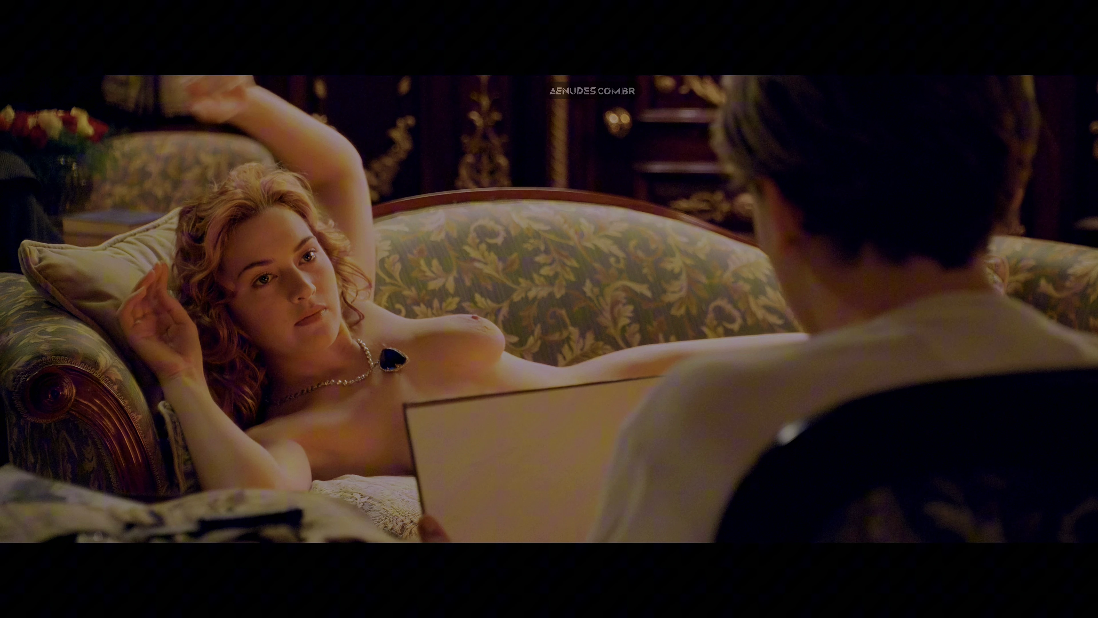 Kate Winslet nua pelada cena de sexo em Titanic