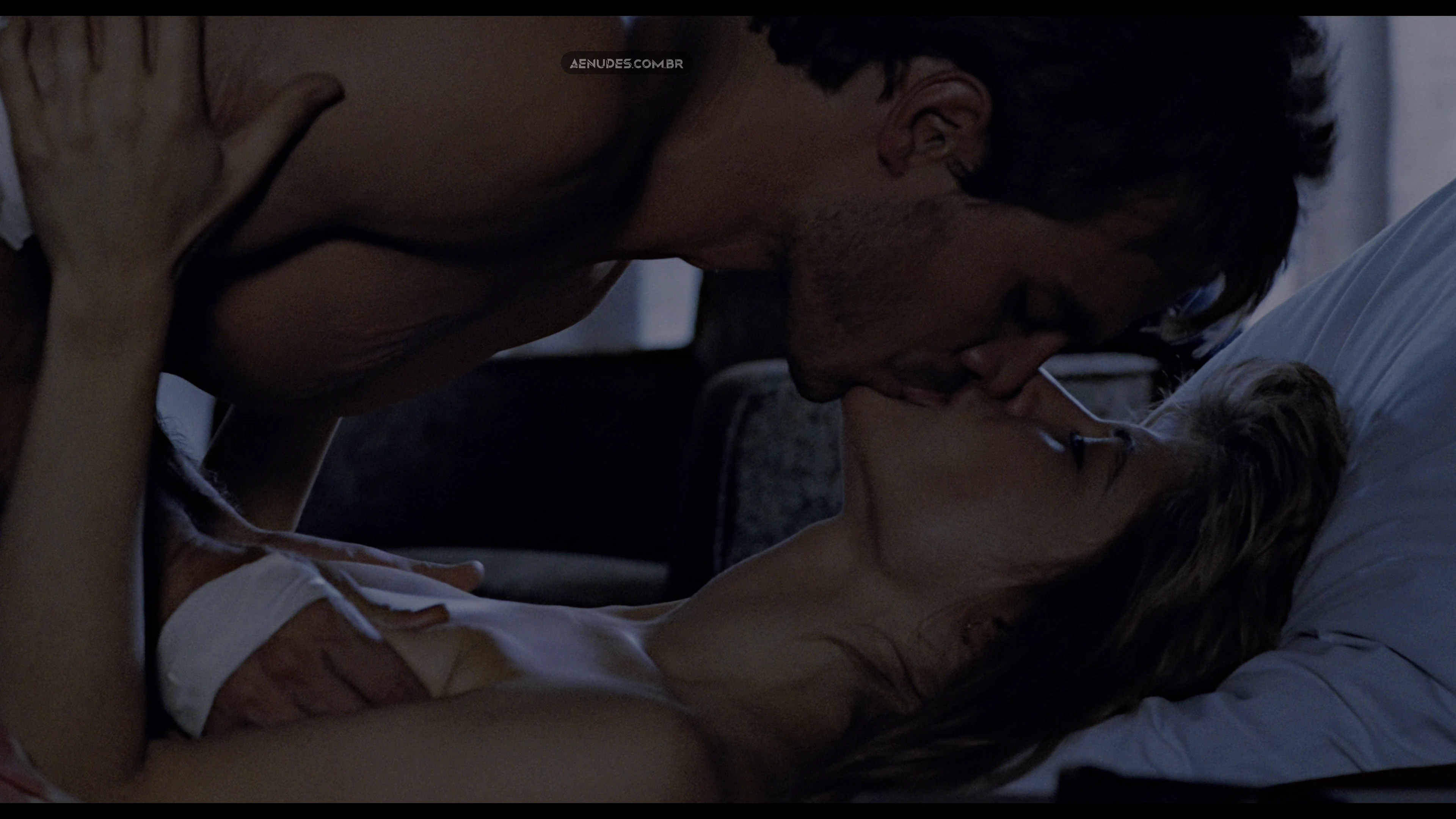 Linda Hamilton nua pelada cena de sexo em The Terminator (O Exterminador Do Futuro)