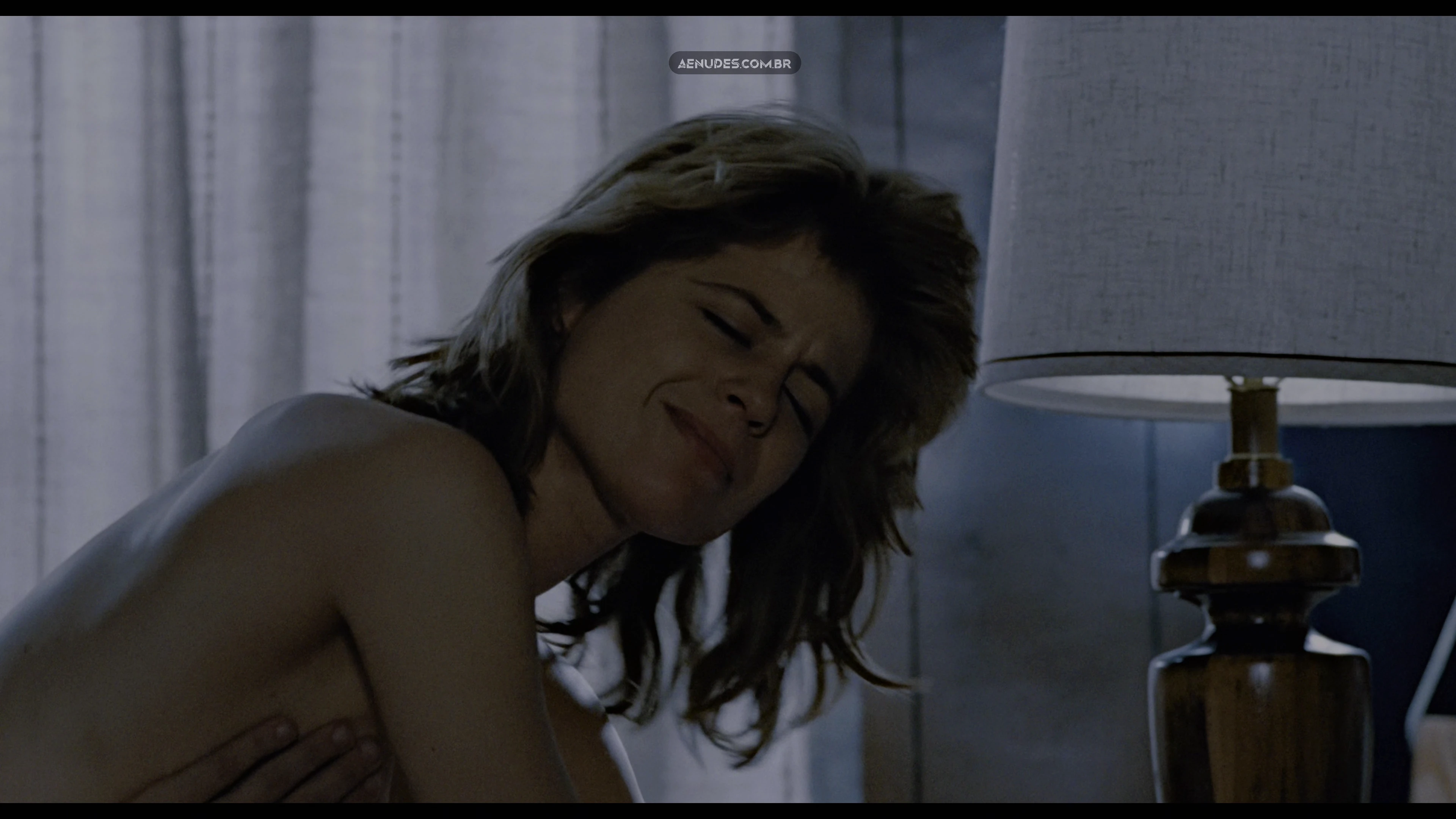 Linda Hamilton nua pelada cena de sexo em The Terminator (O Exterminador Do Futuro)
