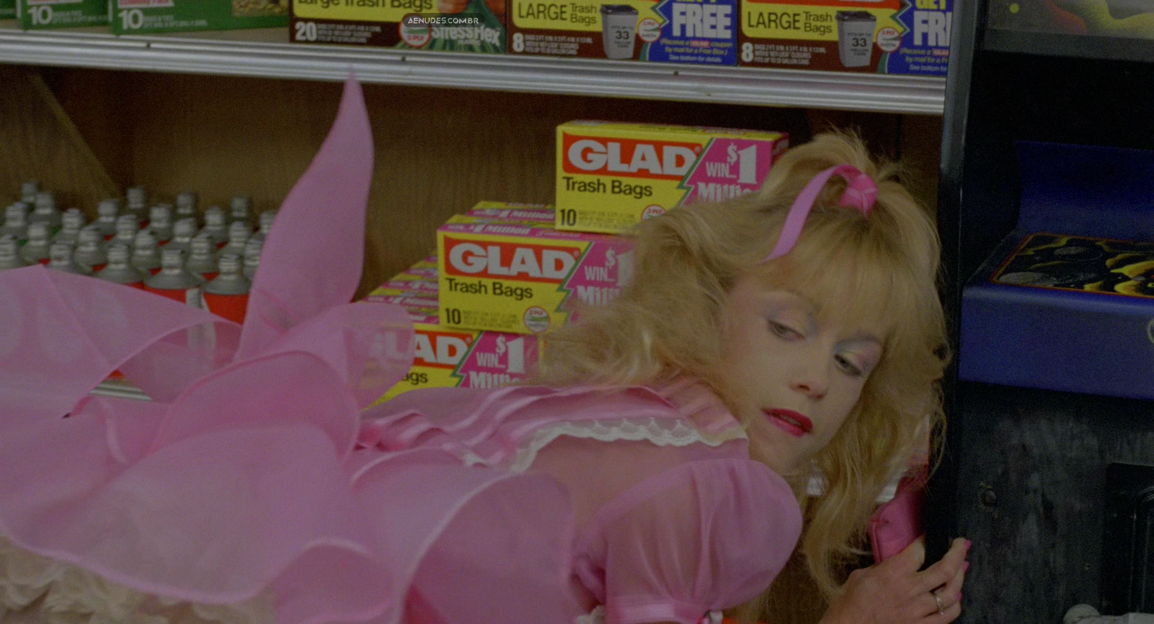 Linnea Quigley nua pelada cena de sexo em Night Of The Demons