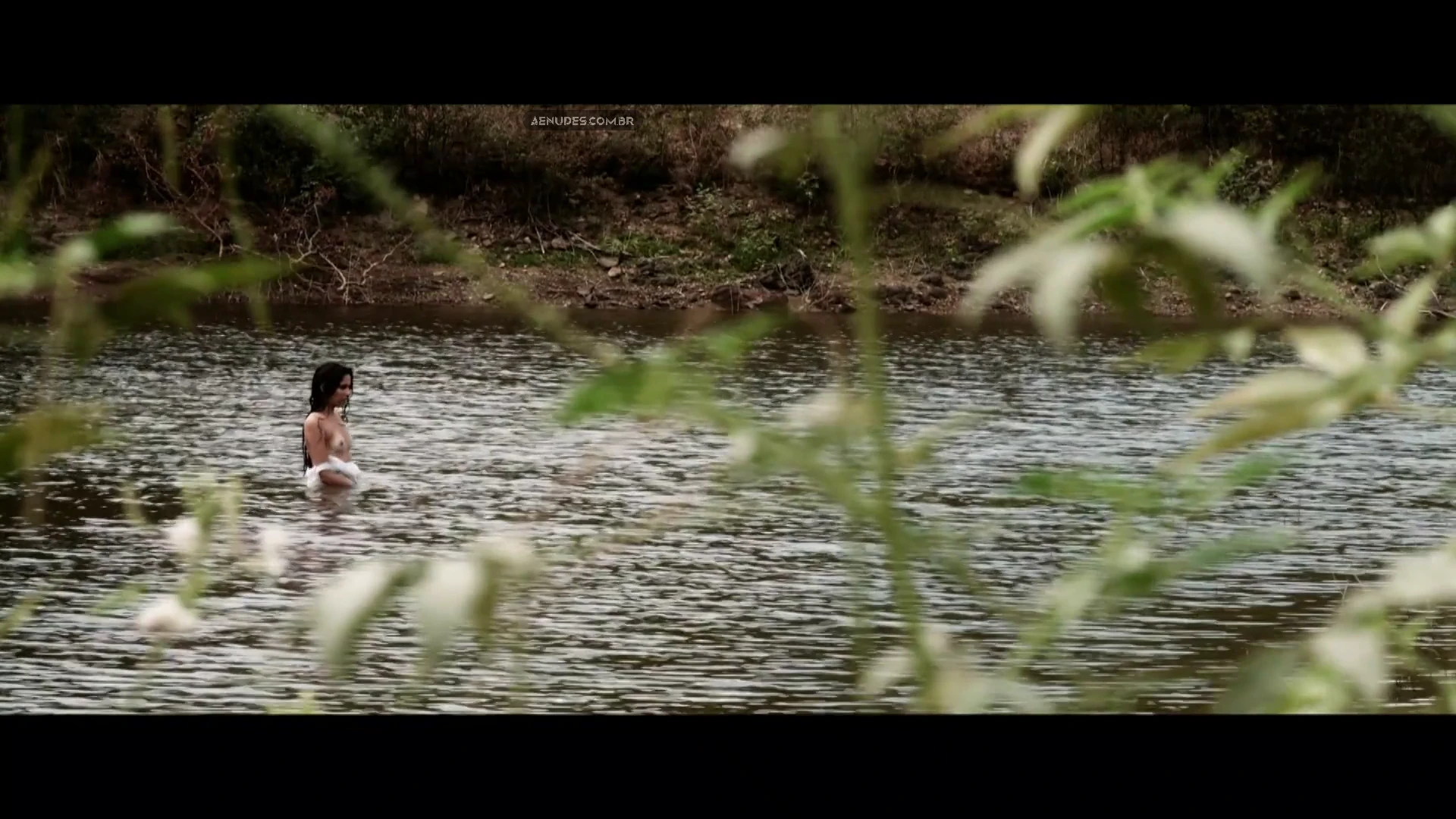 Raíssa Xavier nua pelada cena de sexo em Luiz Gonzaga, Legua Tirana