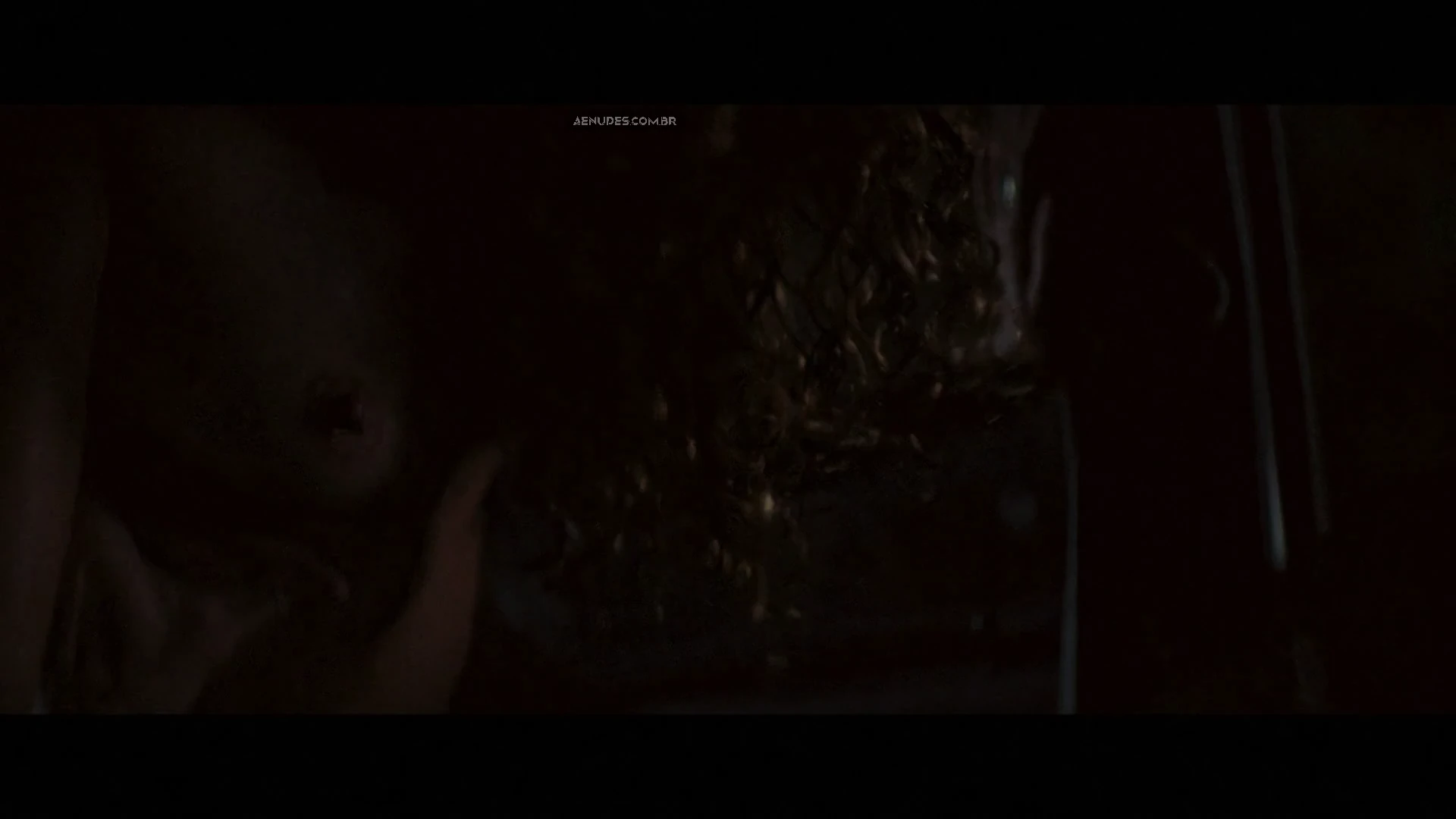 Sophie Charlotte nua pelada cena de sexo em O Rio do Desejo