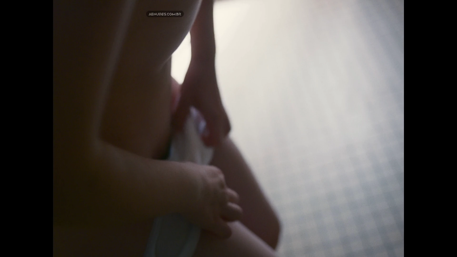 Anamaria Vartolomei nua pelada cena de sexo em Happening