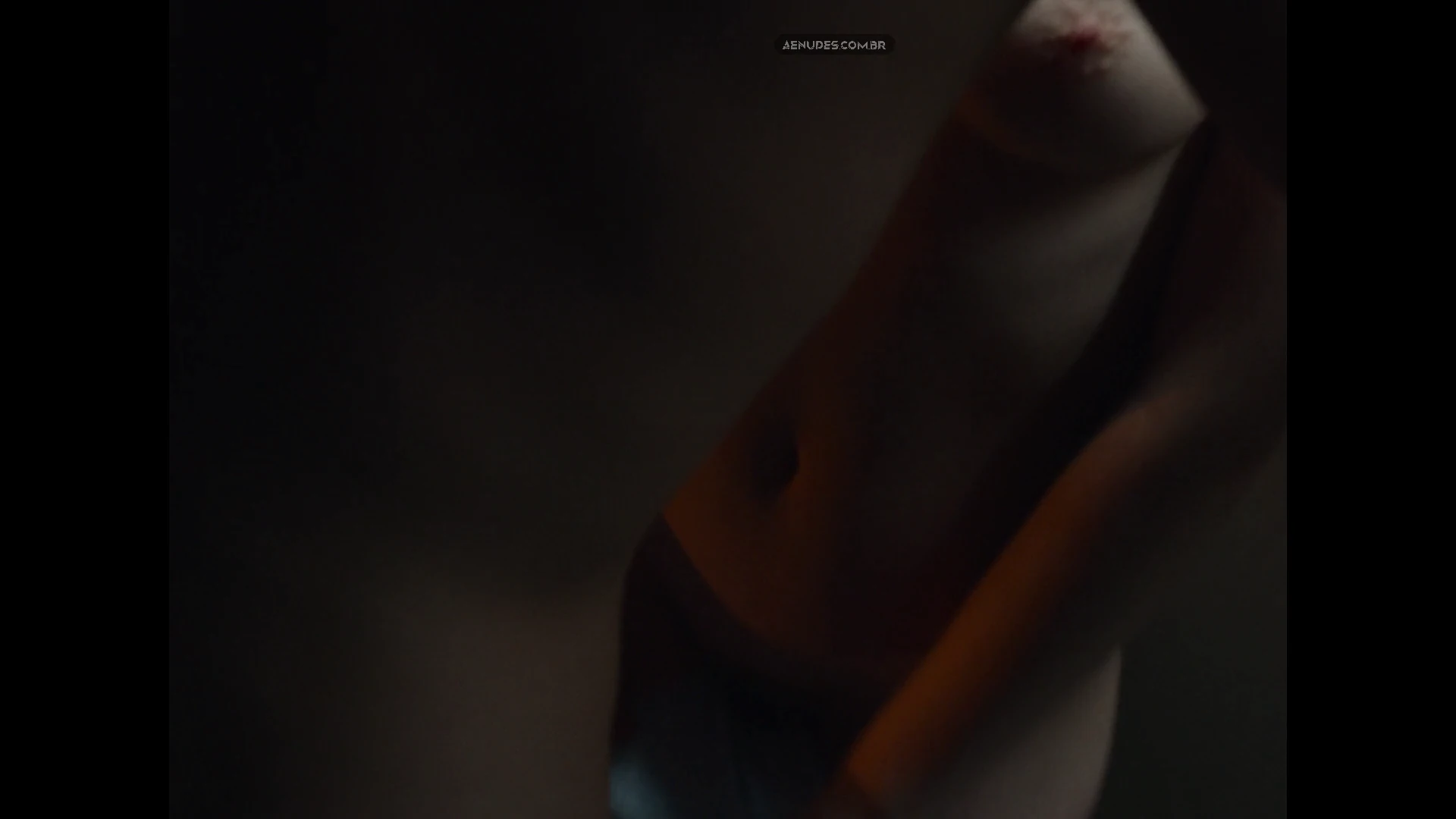 Anamaria Vartolomei nua pelada cena de sexo em Happening