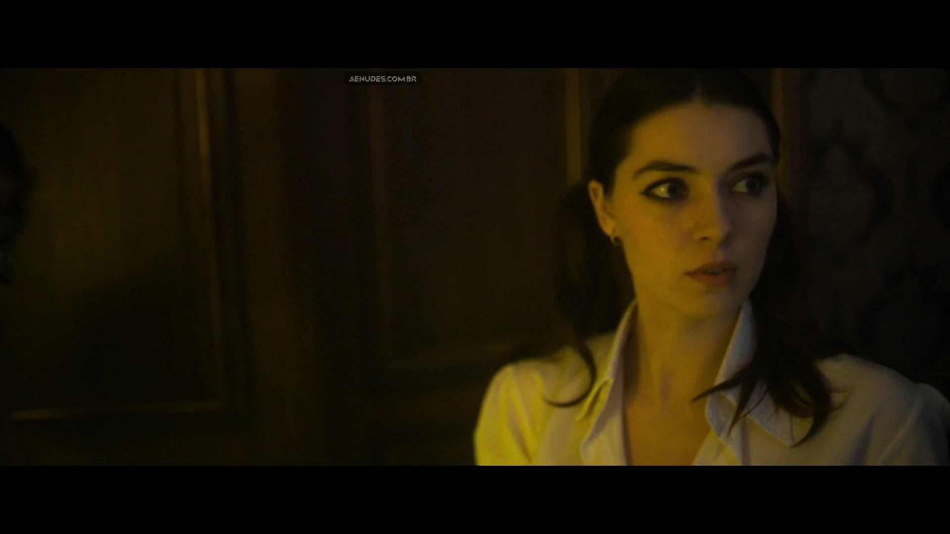 Anamaria Vartolomei nua pelada cena de sexo em Reostat