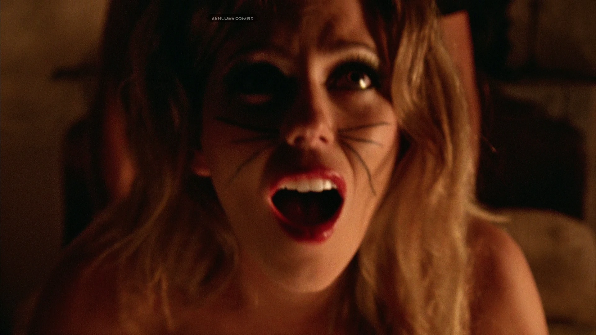 Diora Baird nua pelada cena de sexo em Night Of The Demons