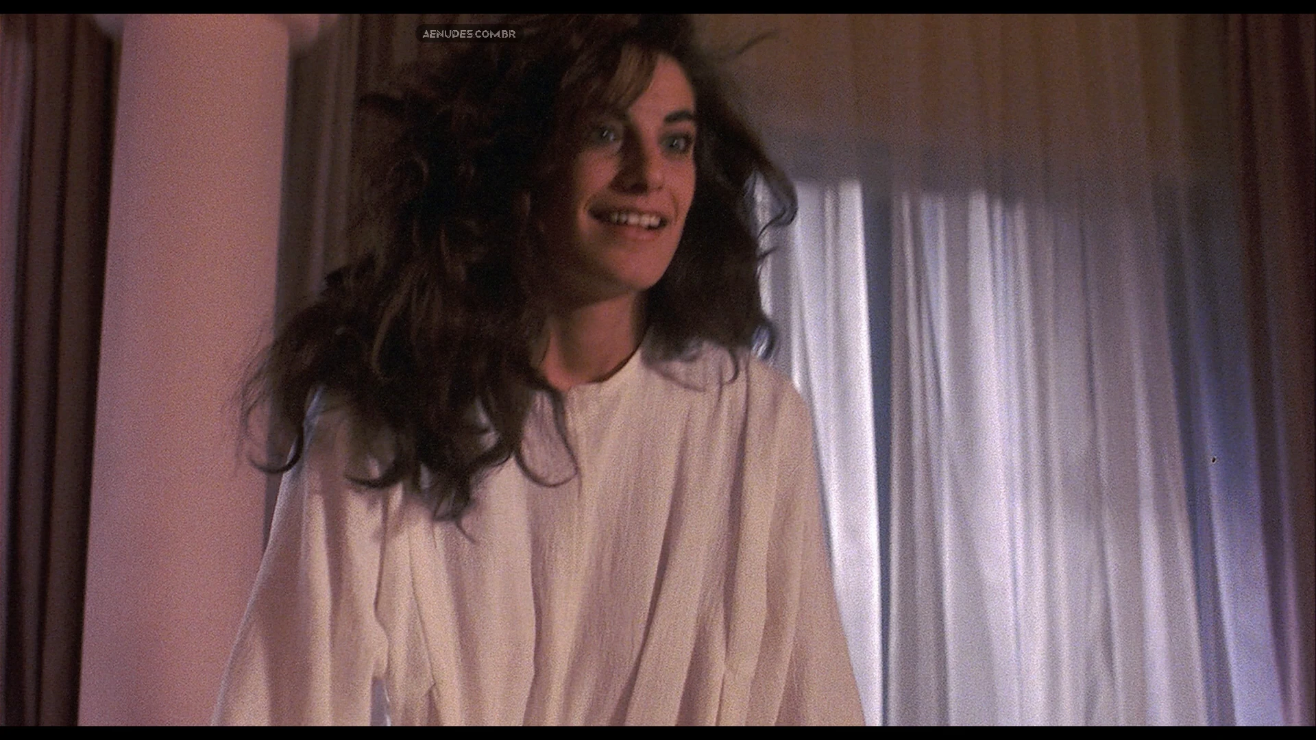 Hilary Shepard nua pelada cena de sexo em Private Resort