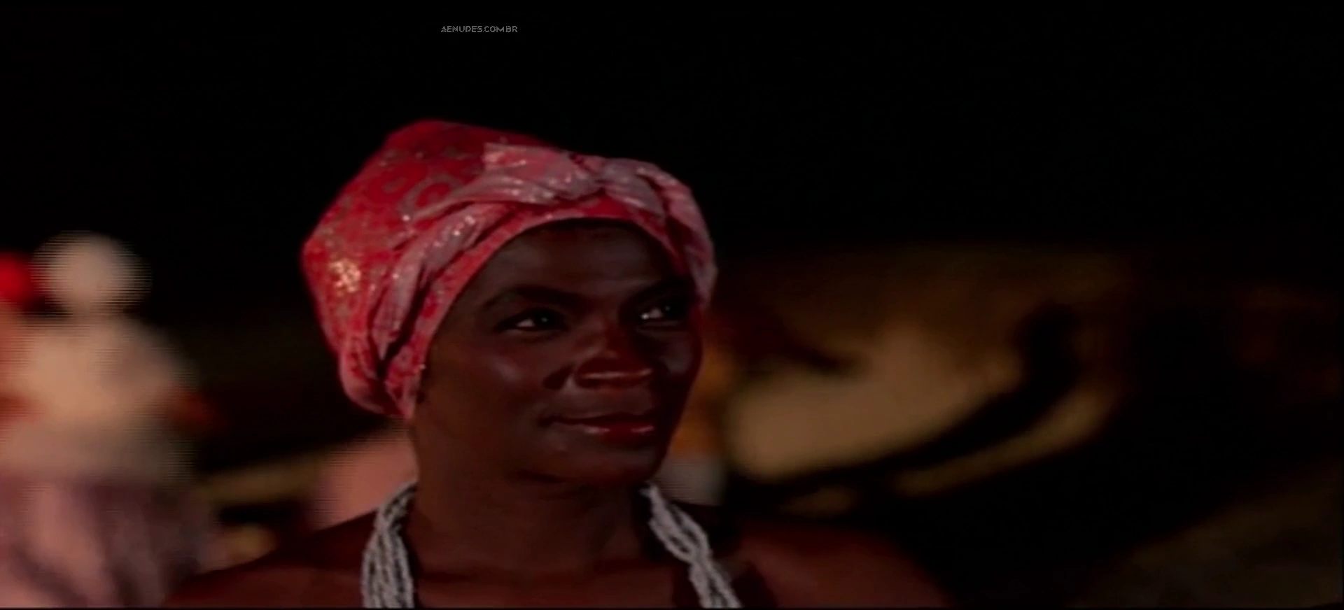 Zeze Motta nua pelada cena de sexo em Aguia Na Cabeca