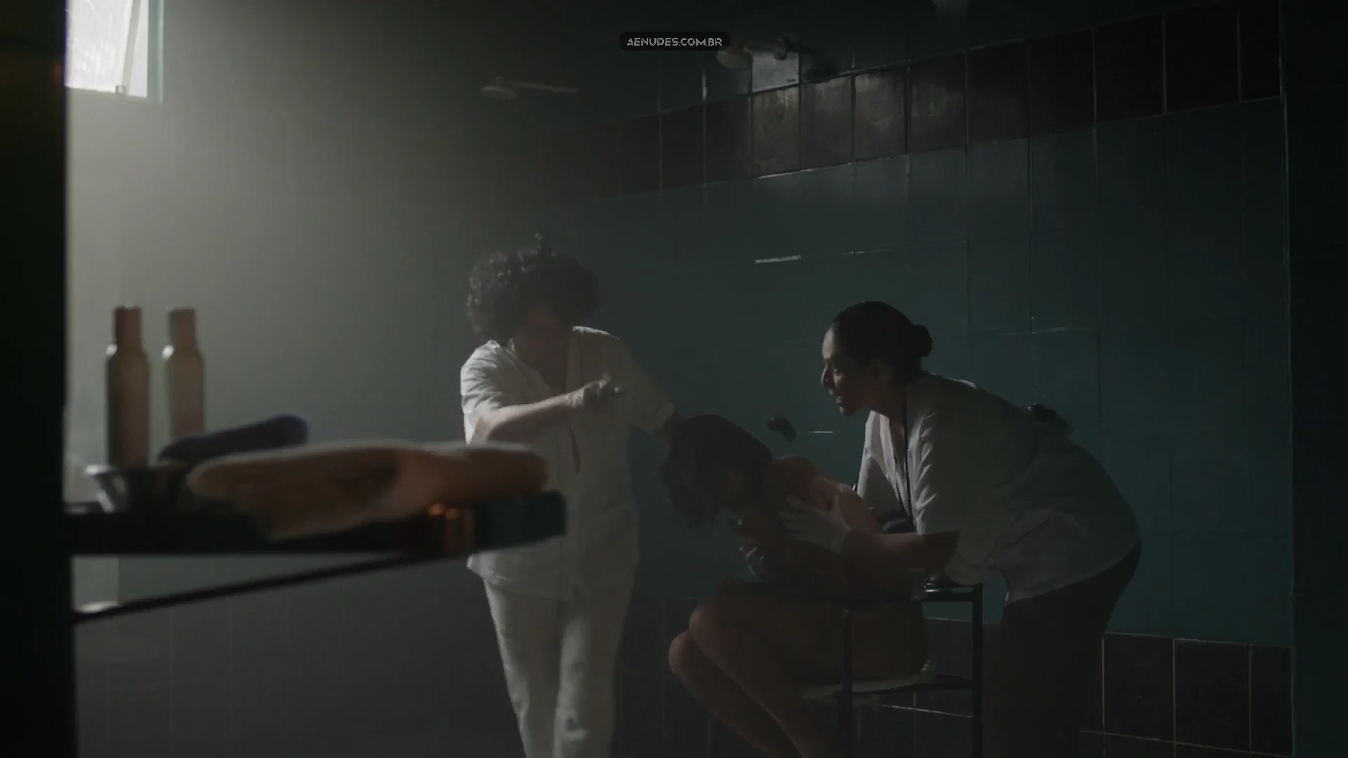 Carolina Oliveira e Manuela Do Monte nua pelada cena de sexo em Eu, Nirvana