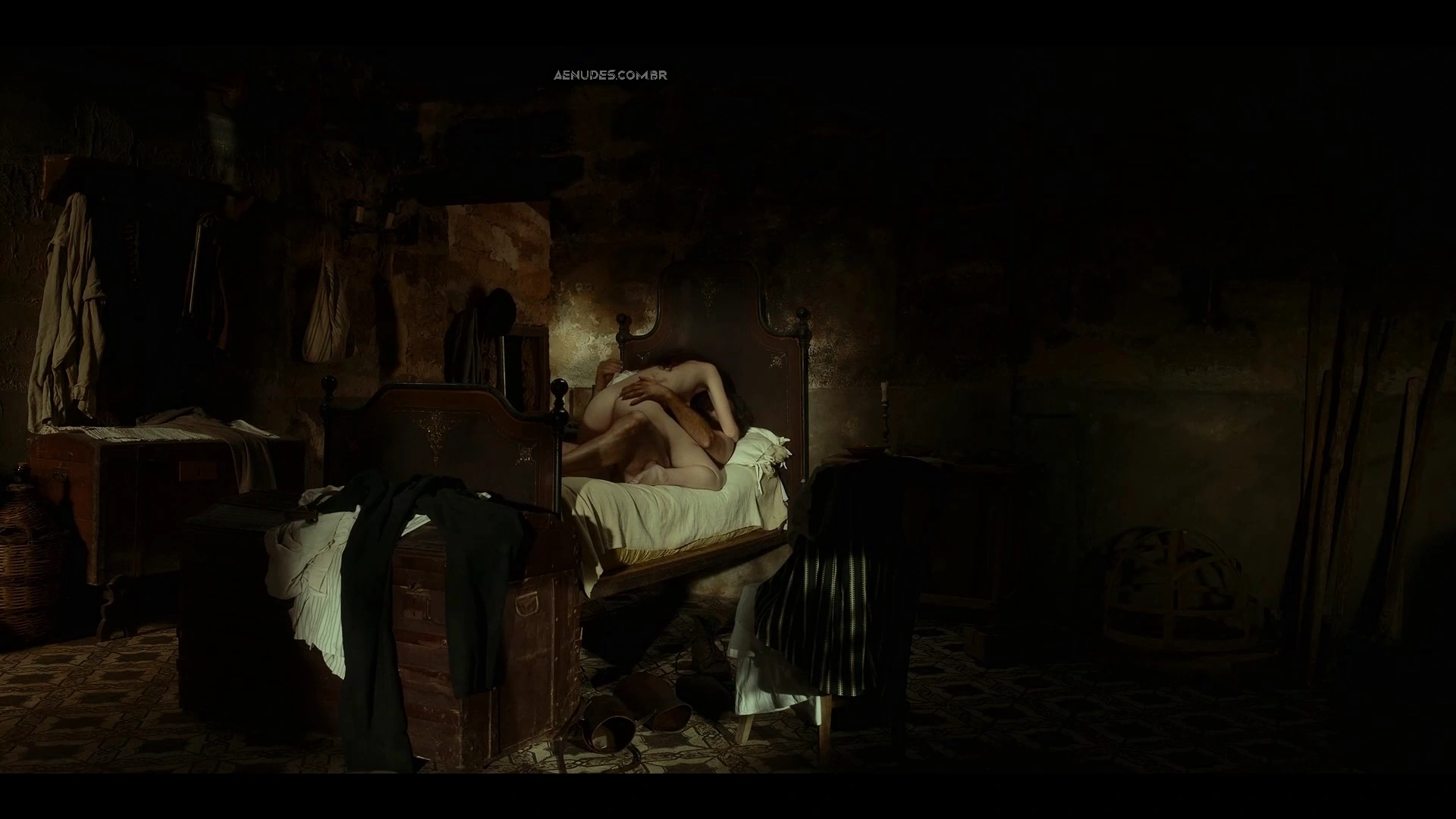 Tecla Insolia e Alma Noce nua pelada cena de sexo em L arte Della Gioia