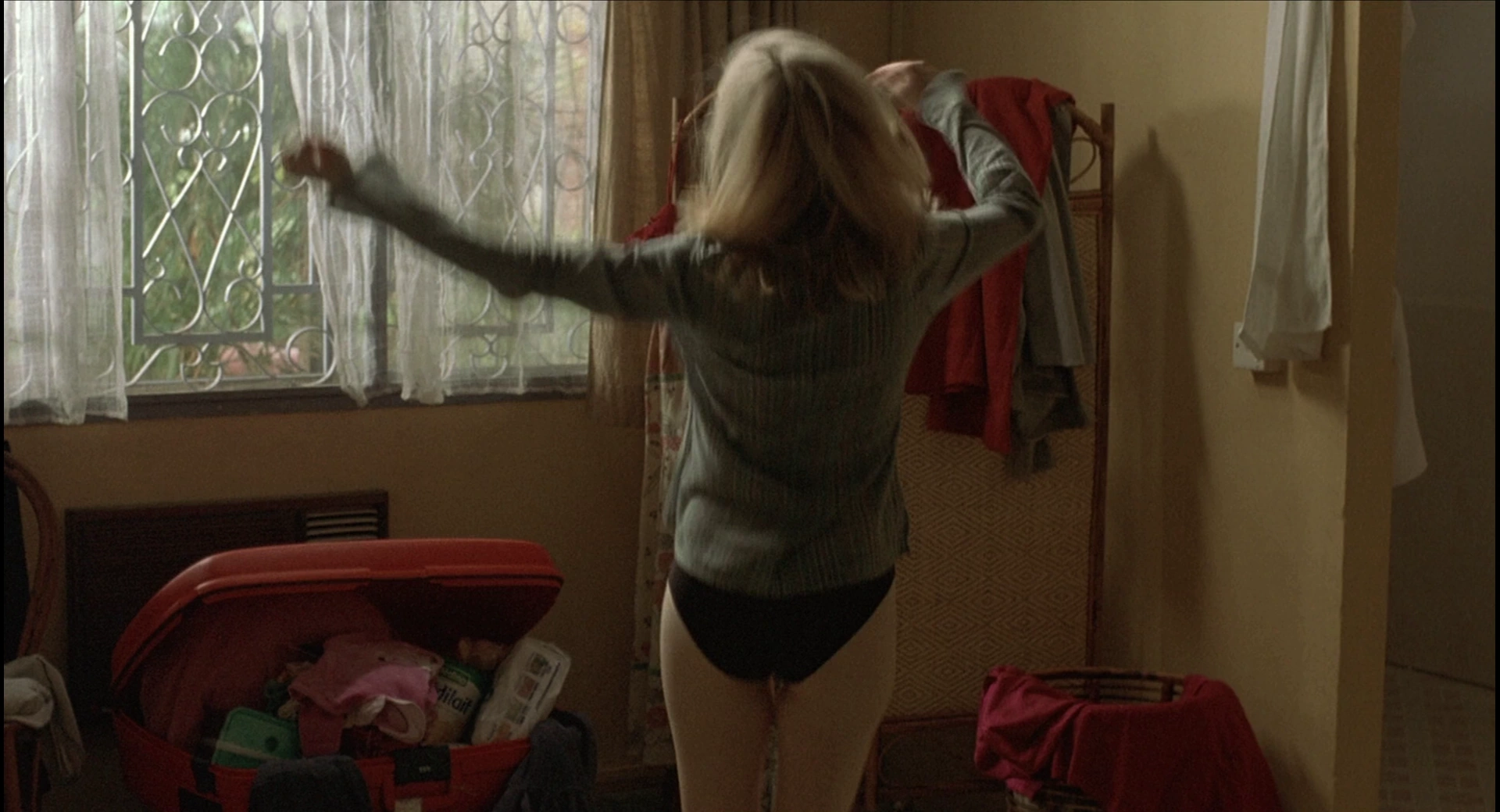 Isabelle Carré nua pelada cena de sexo em Holy Lola