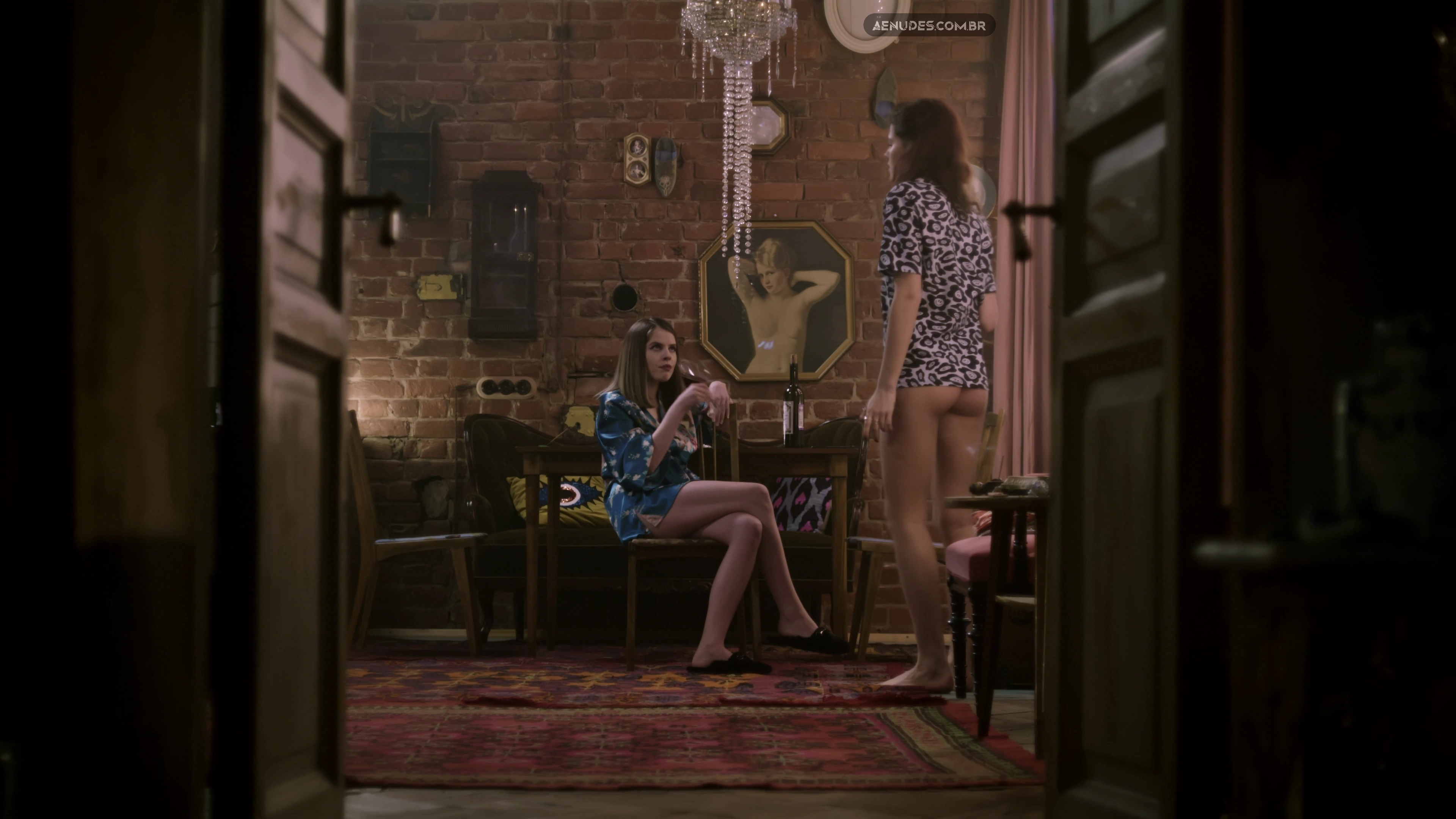 Masha Matsel nua pelada cena de sexo em Chyornoye Oblako