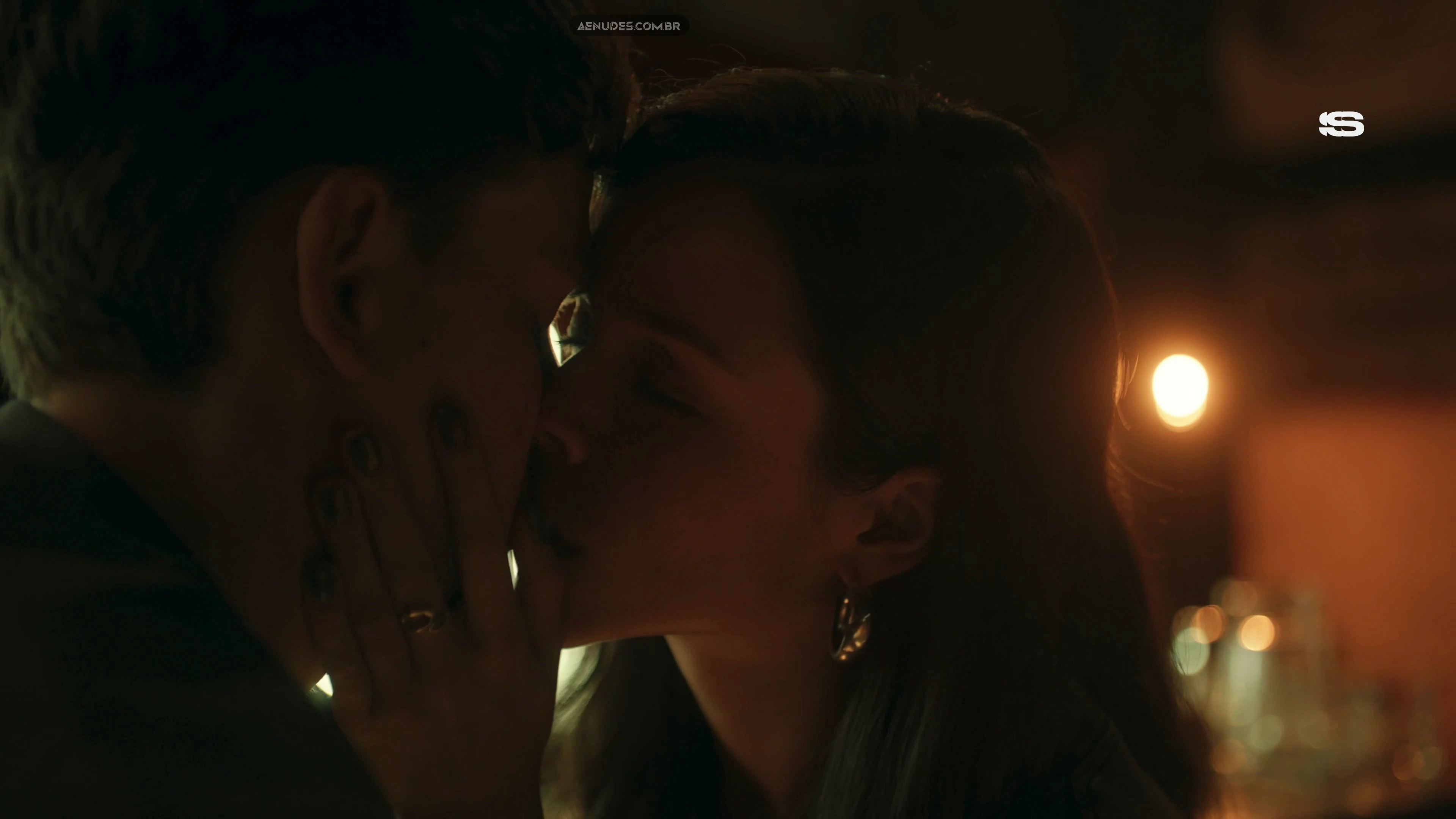 Sofya Arzhanykh nua pelada cena de sexo em Khirurg