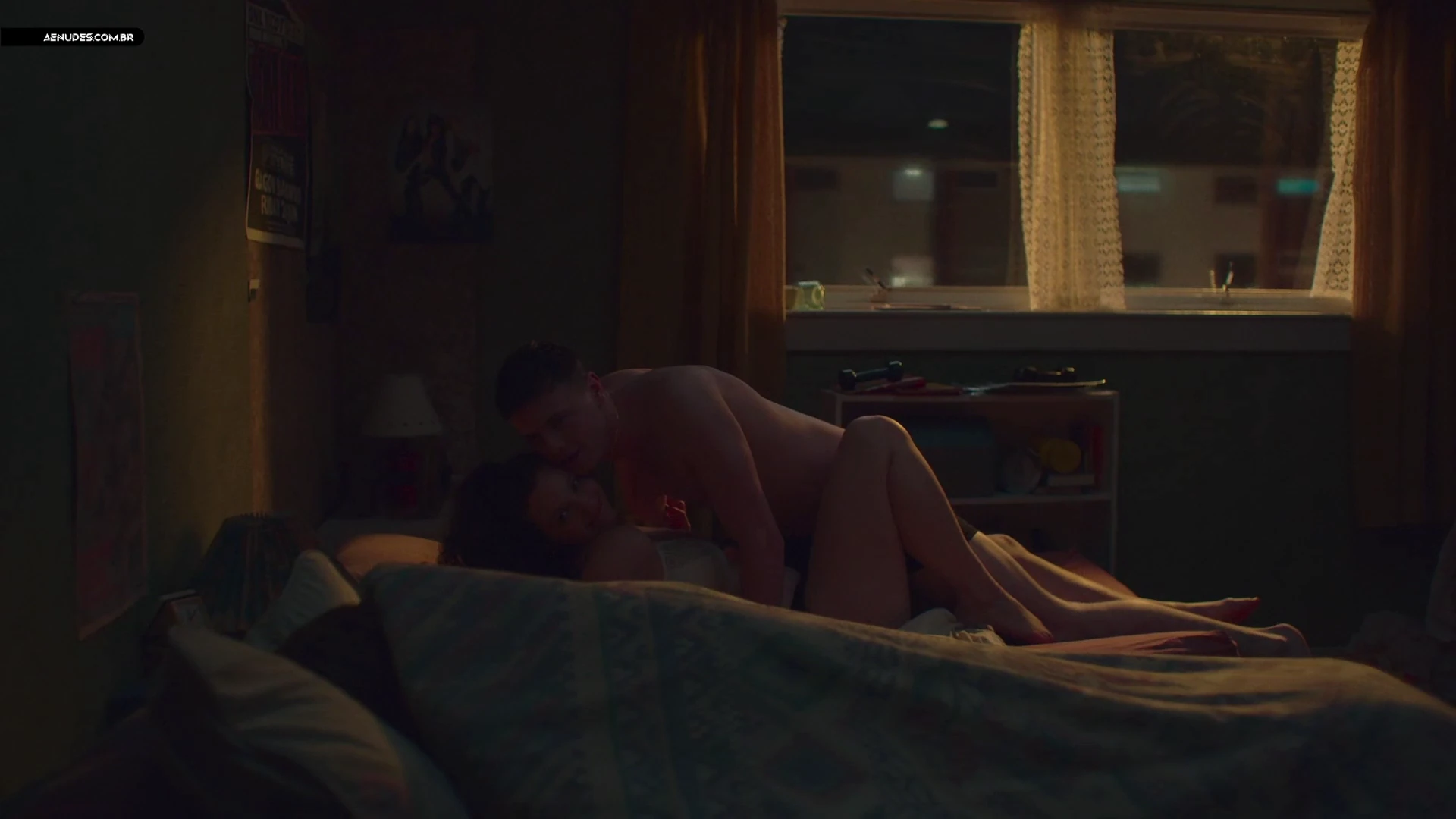 Charlotte Blackwood nua pelada cena de sexo em Half Man