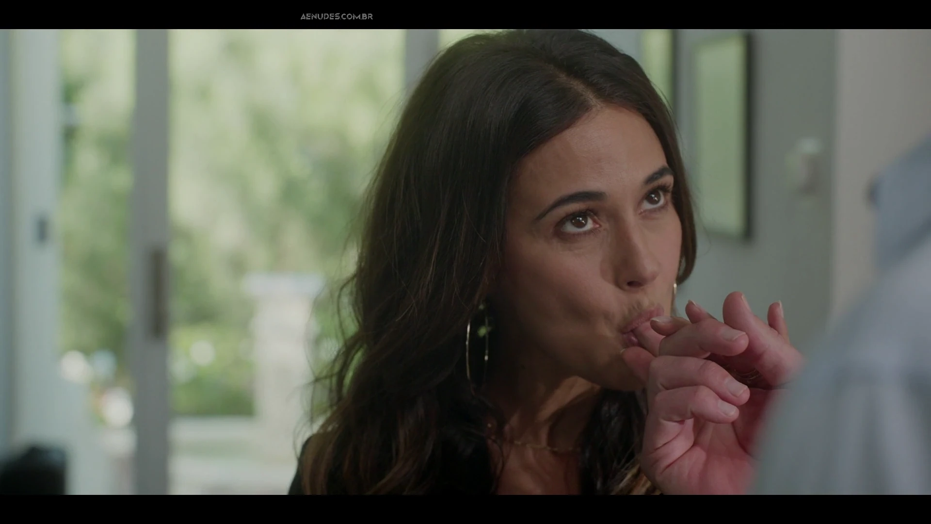 Emmanuelle Chriqui nua pelada cena de sexo em A Love Like This