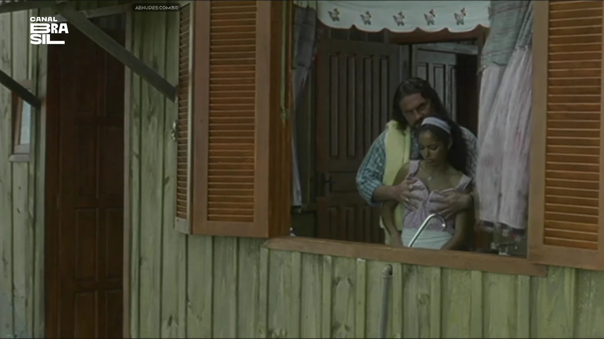 Marcia Oliveira e Fernando Carvalho Leite nua pelada cena de sexo em Bens Confiscado