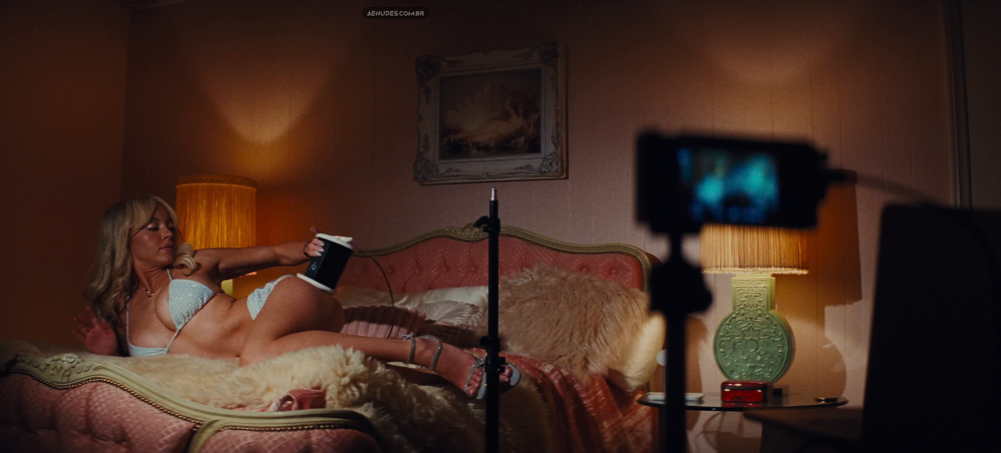 Sydney Sweeney nua pelada cena de sexo em Euphoria (S03)