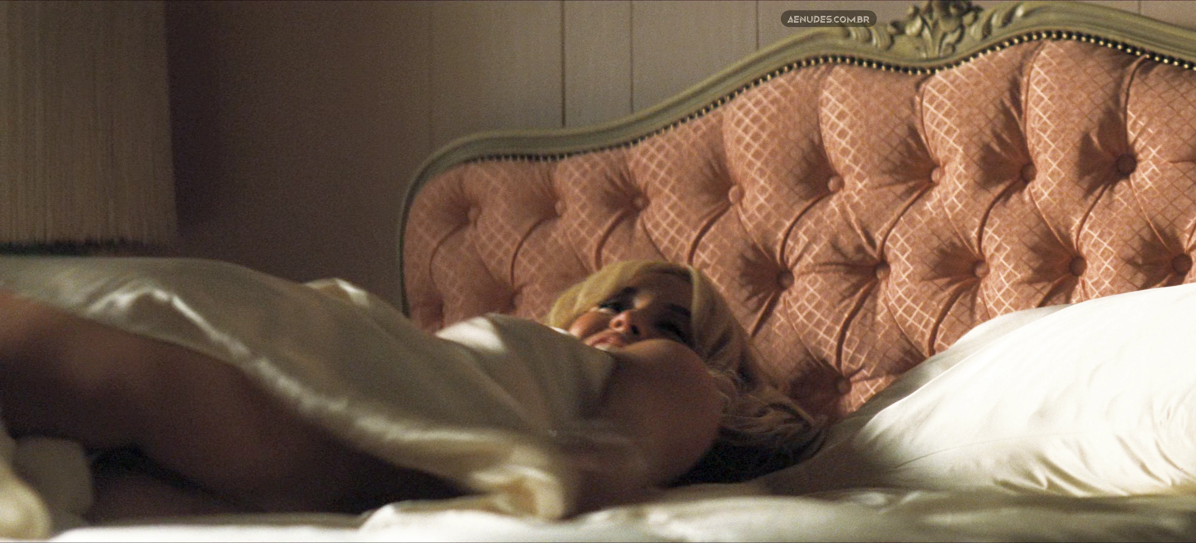 Sydney Sweeney nua pelada cena de sexo em Euphoria S03